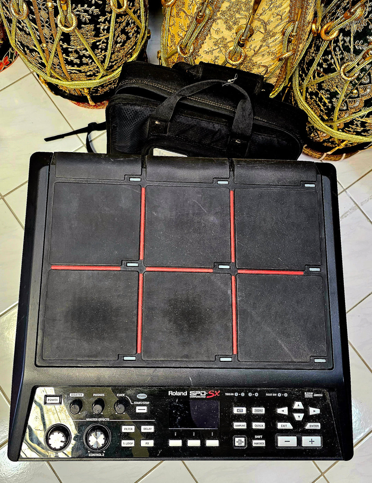 Sonic Explorer: Roland SPD-SX Sampling Pad - Your Gateway to Limitless Drum Expression * Used*