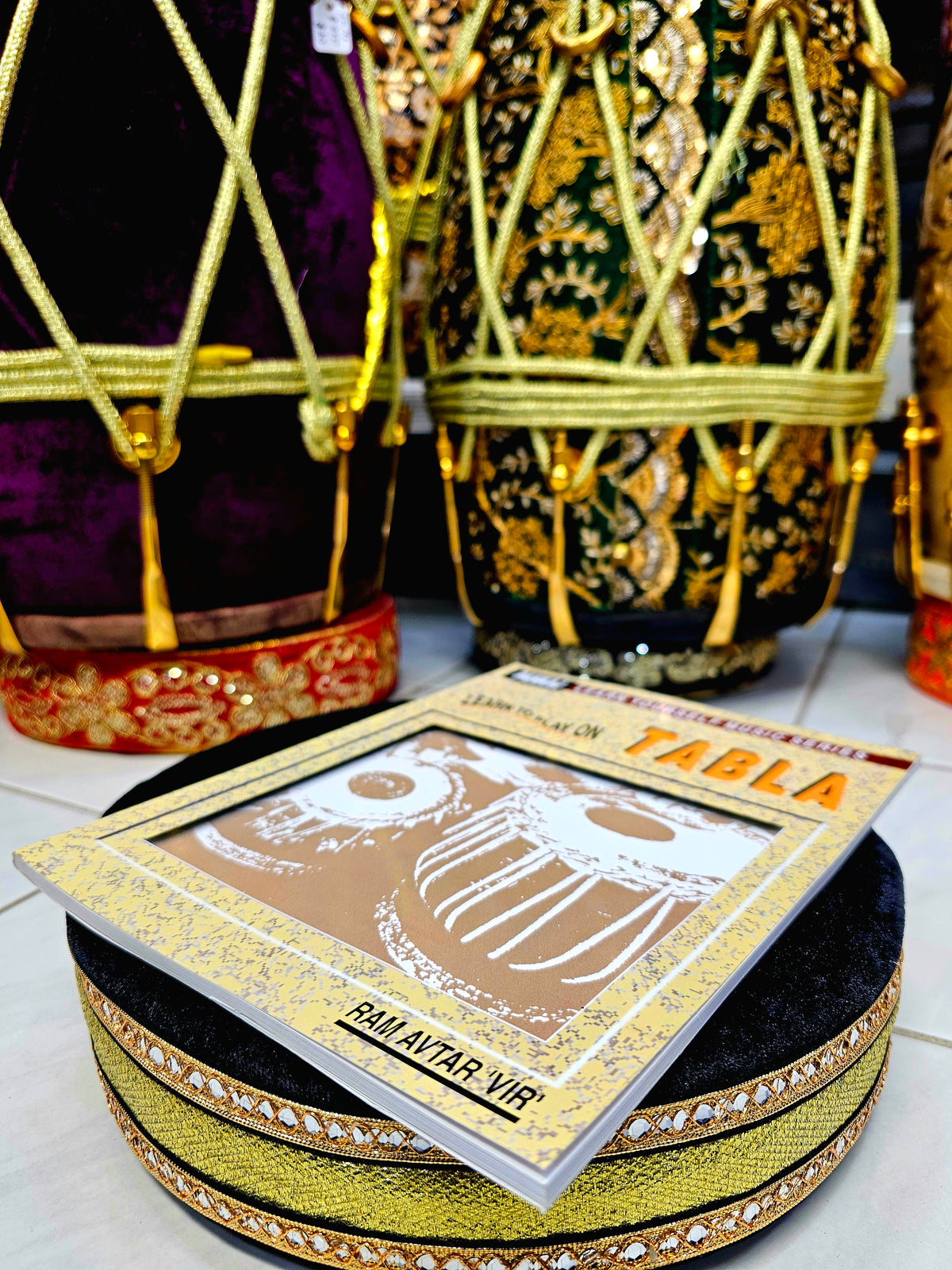 Learn to play on Tabla (By: Ram Avtar 'Vir') - Sangeet Store