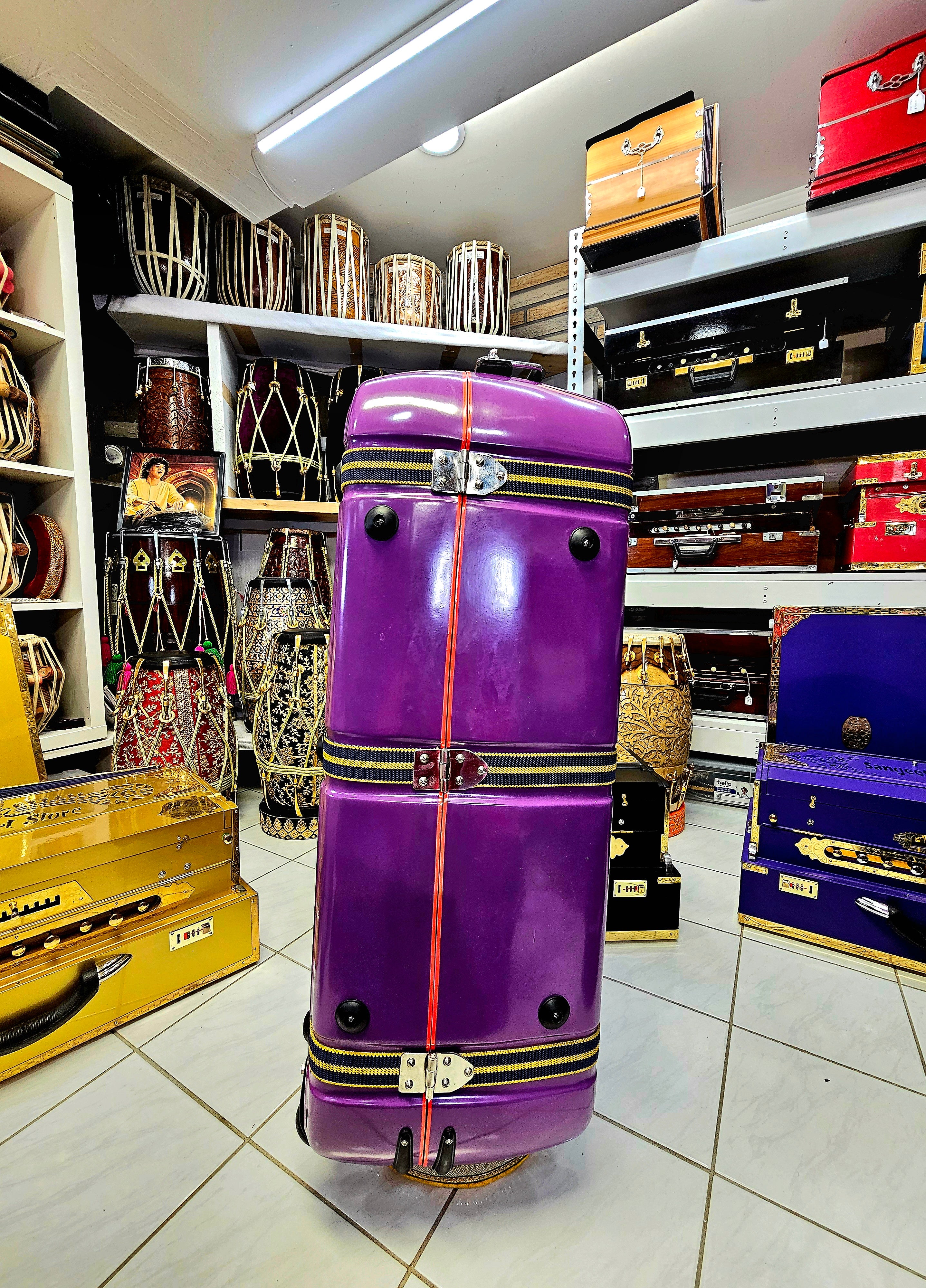 Harmony Haven: Lavender 3-Piece Tabla/Dholak Case with Bold Straps, Red Felt Lining, and Dual-Handle Mobility