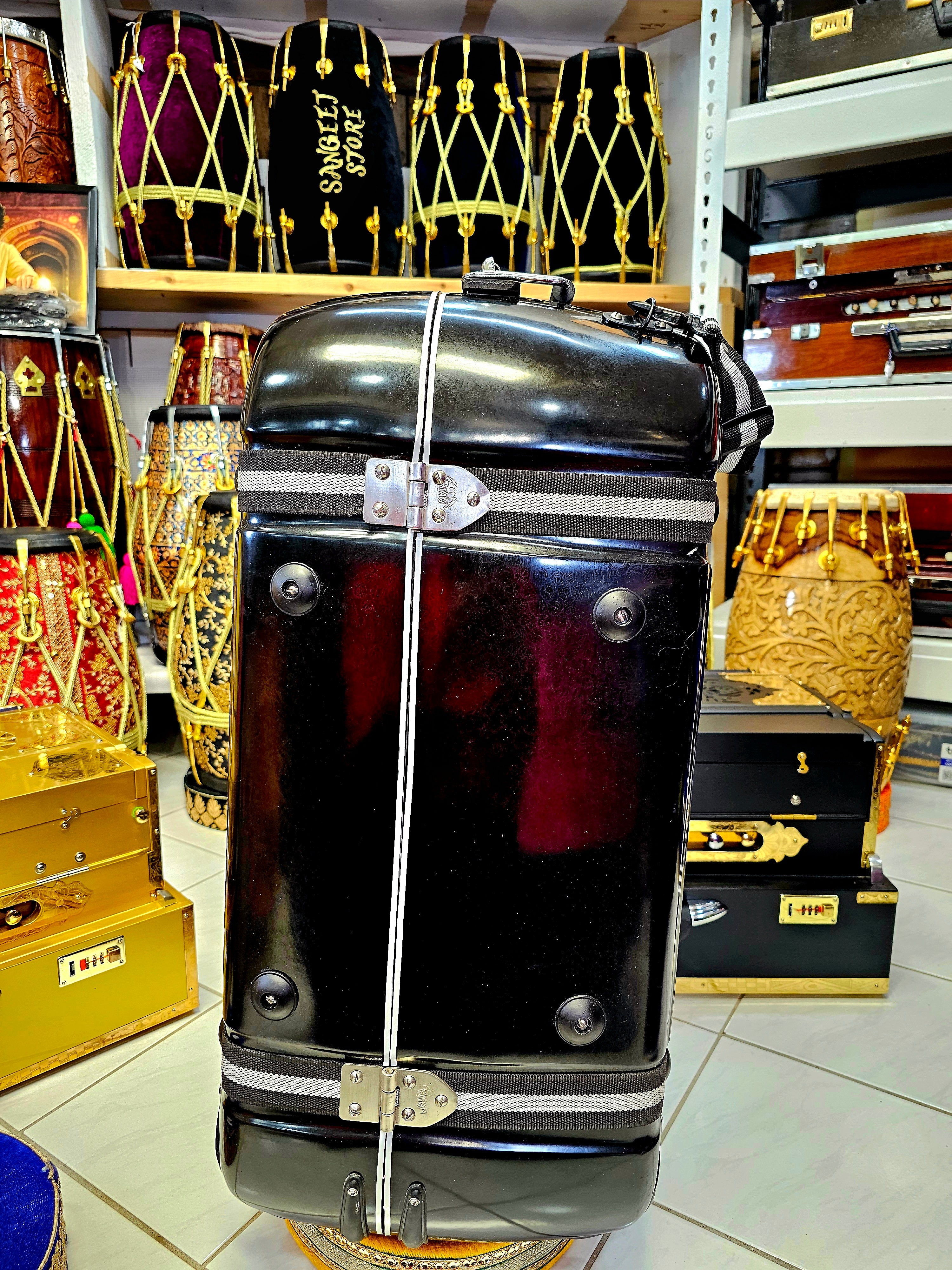 Melodic Fortress: Sleek Black 2-Piece Tabla/Dholak Case with Enhanced Mobility and Red Felt Luxury
