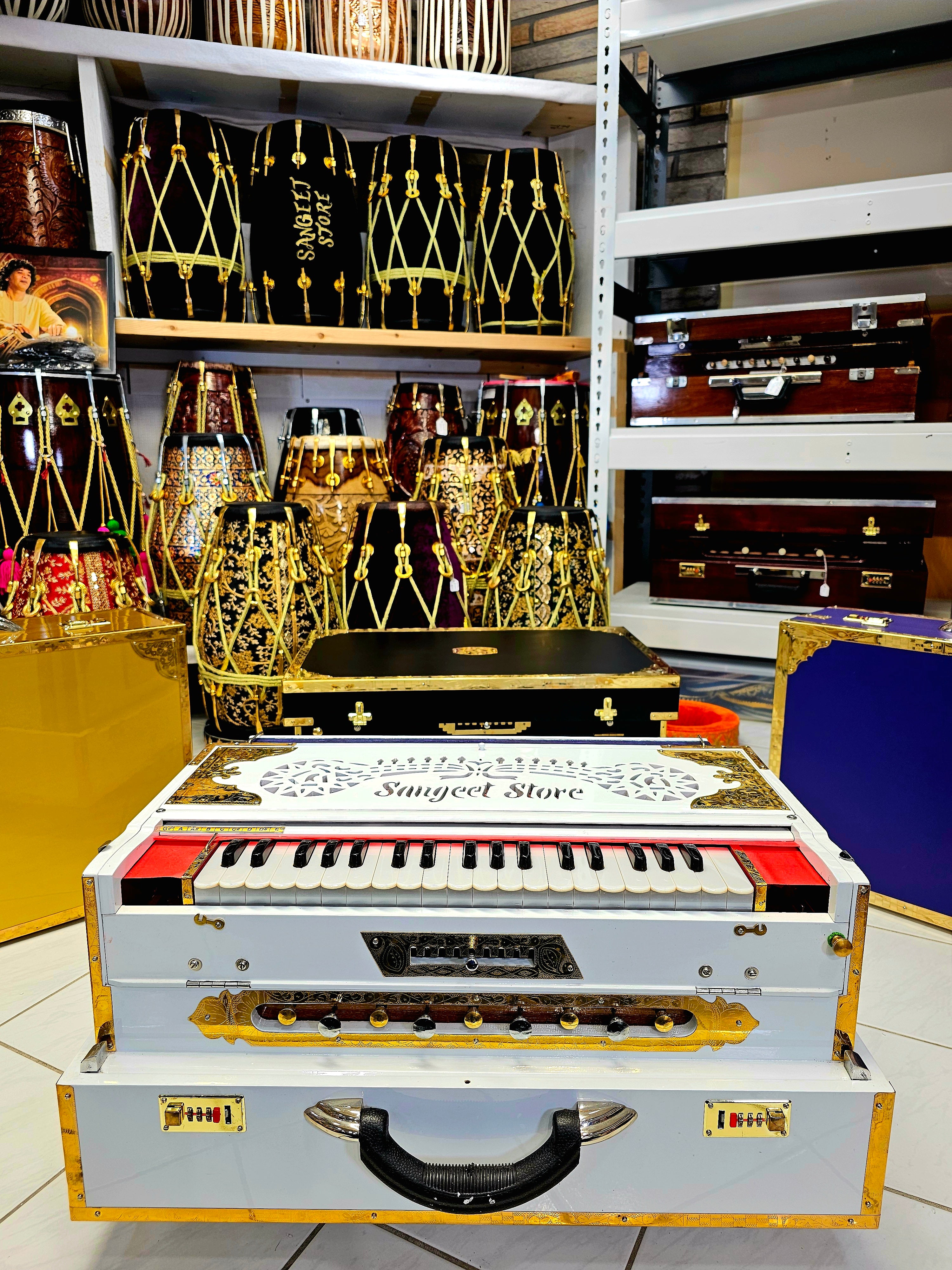Glistening Ivory Harmony: Glossy White Sangeet Store 9 Scale-Changer 3 Reed MMF Harmonium *New Year Sale*