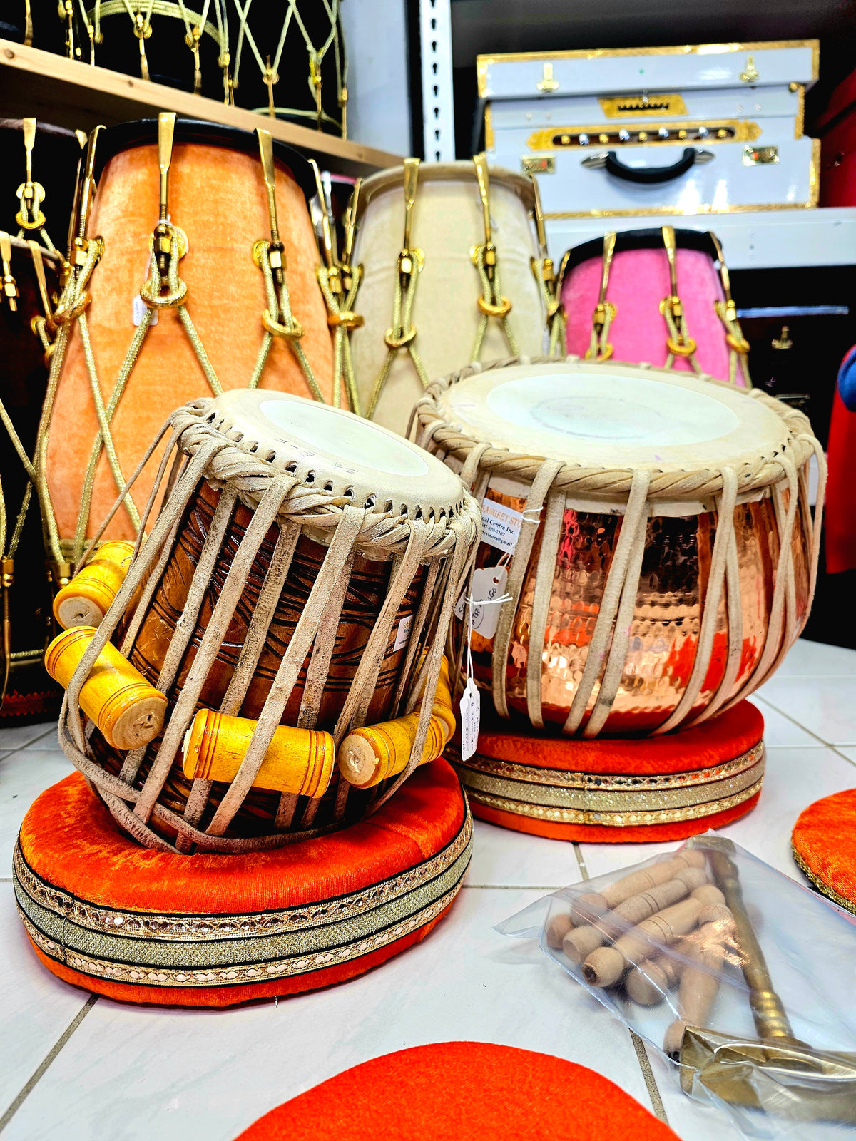Mahogany Sonnet: 5.25" Mahogany Wood D# Dayan + 9.5" 4.1kg Bronze Copper Bayan Reverse Syaahi Exotic Professional Tabla Set *"Starting From" Price is for Dayan Only*