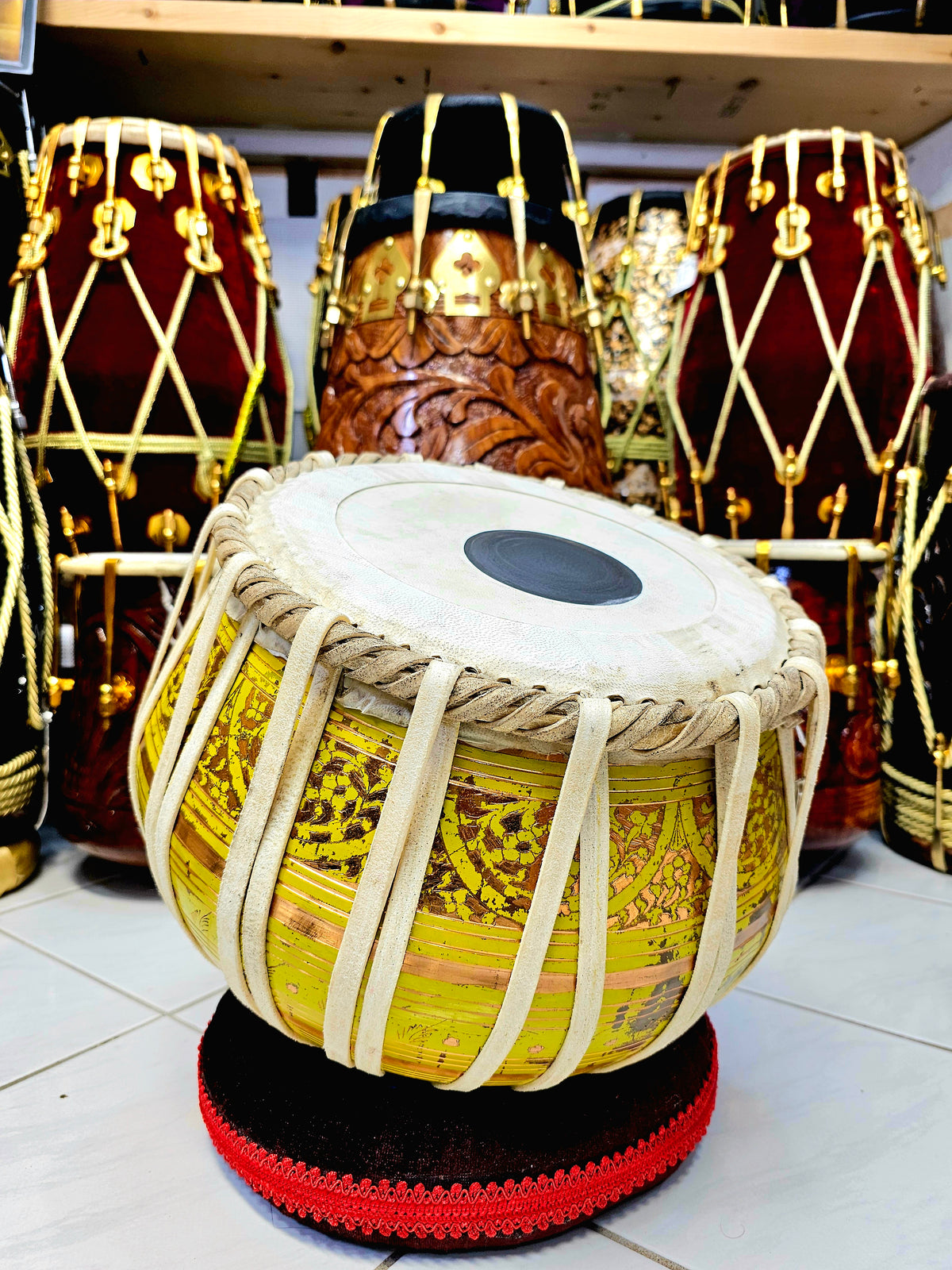 Sunburst Yellow: 9.5" 3.9kg Painted Copper Bayan