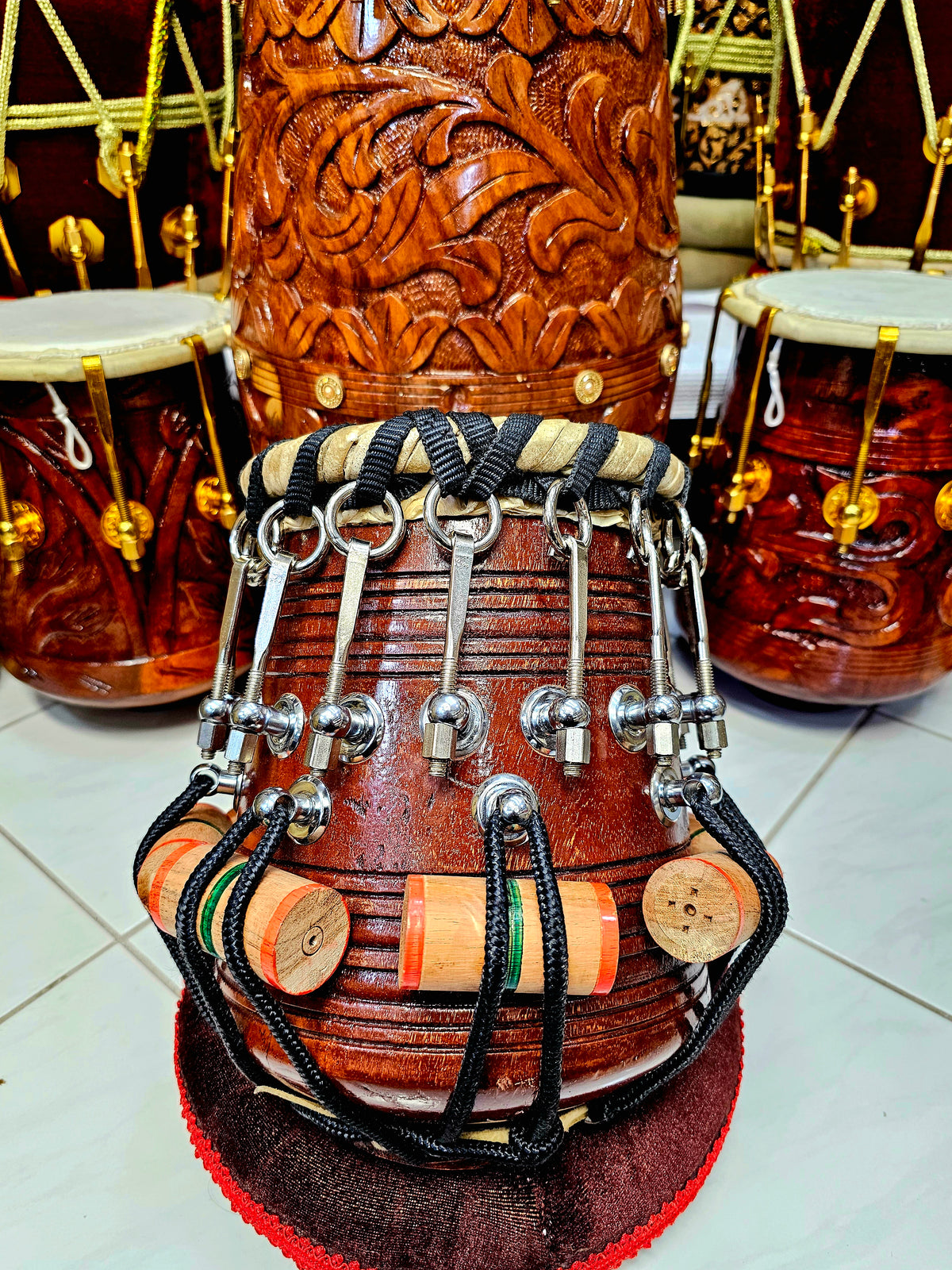 Scarlet Reverie: 6" A/A#/B Red Sheesham Bolted Dayan *Slight Metallic Ringing Overtones*