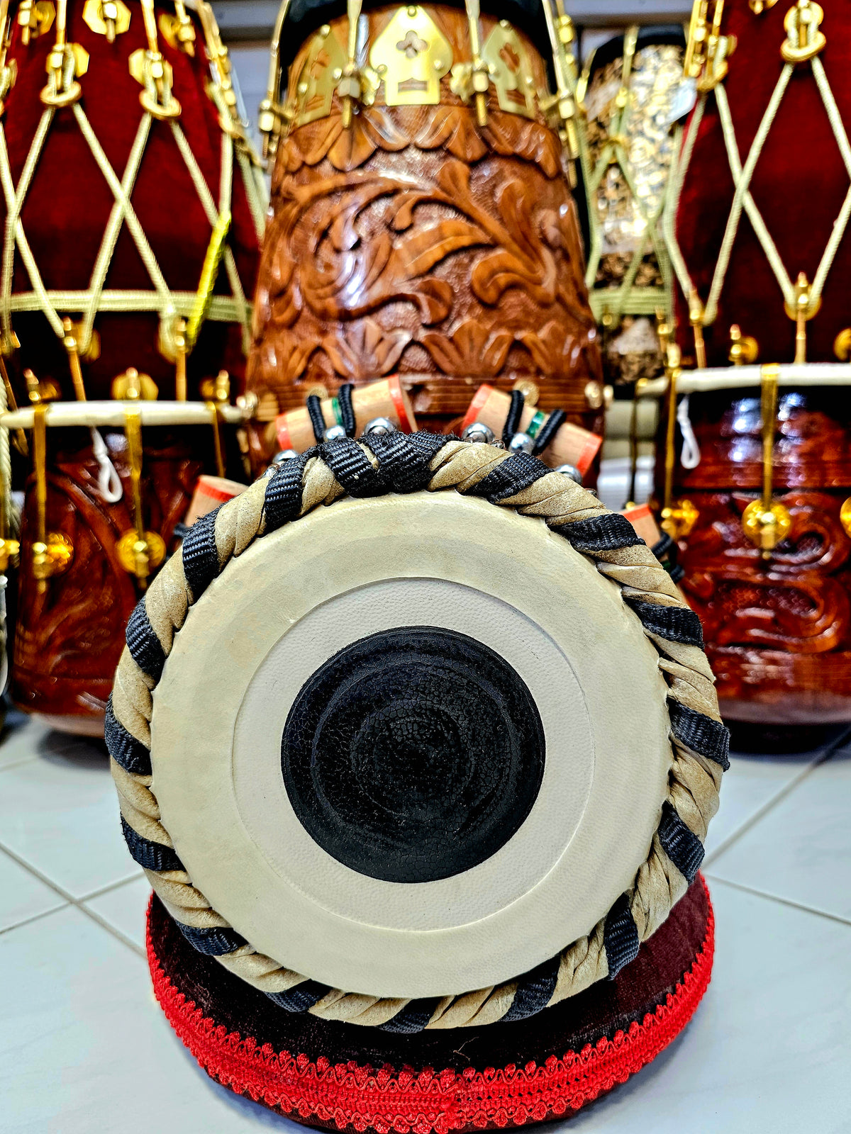 Scarlet Reverie: 6" A/A#/B Red Sheesham Bolted Dayan *Slight Metallic Ringing Overtones*