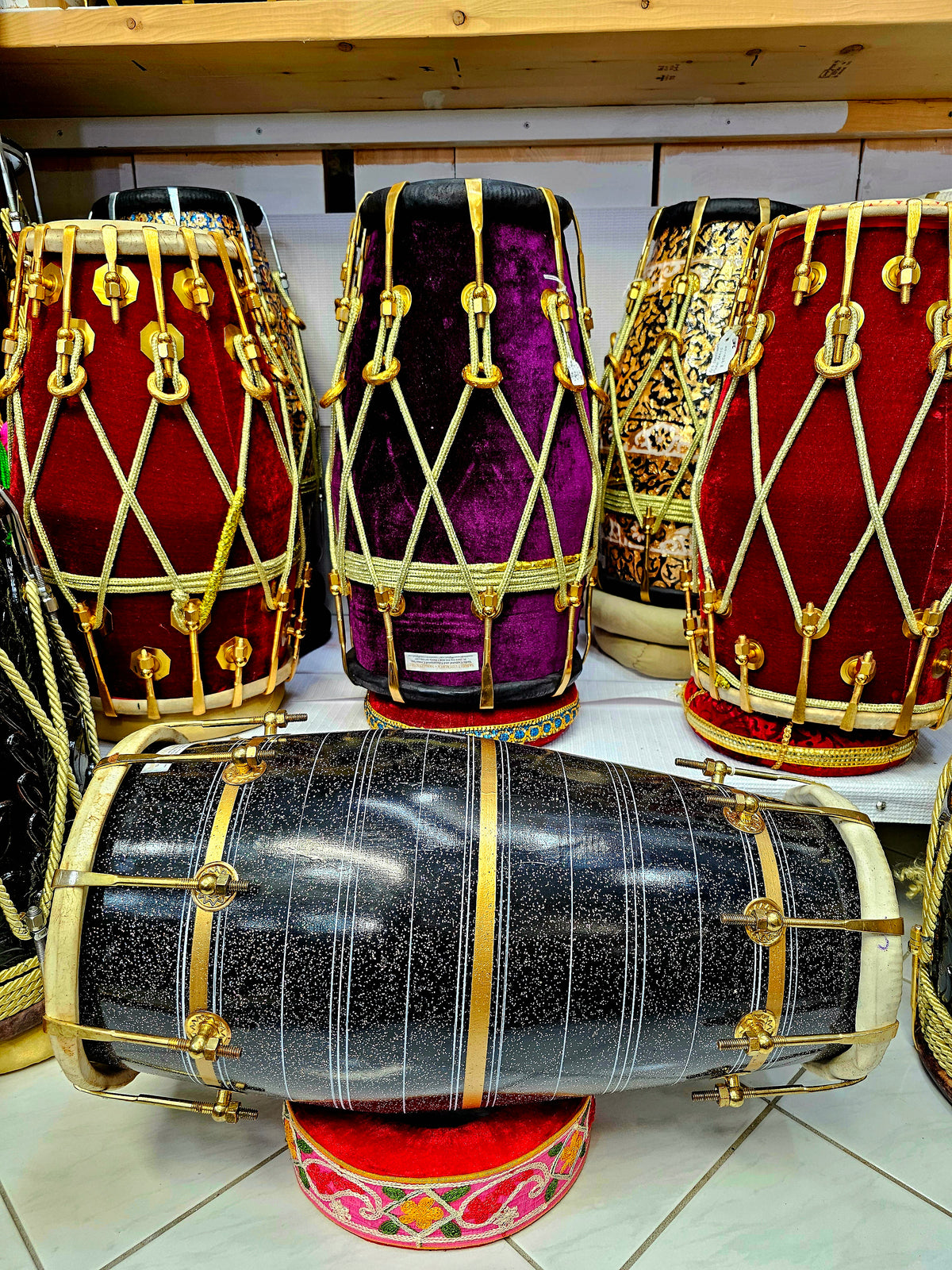 Starlight Noir Bolted West Indian Dholak