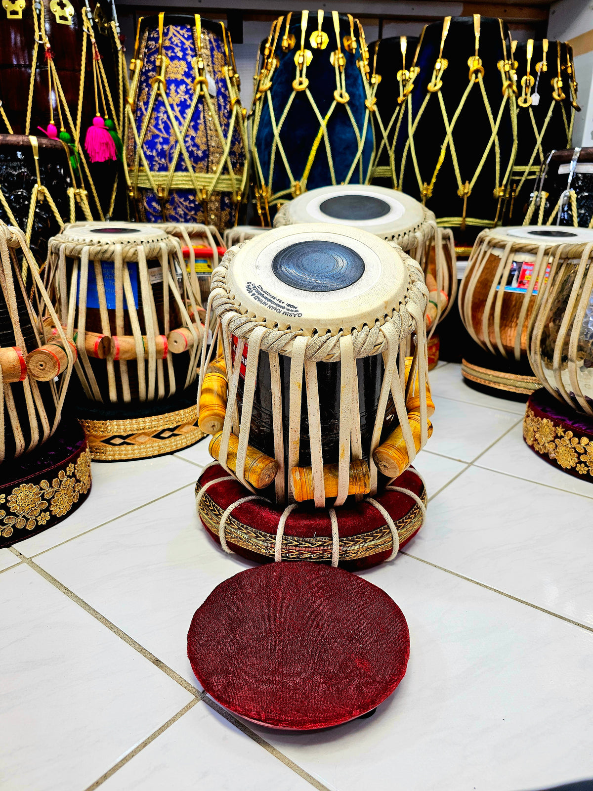 Midnight Harmony Dayan: 5.5" Black Sheesham Qasim Head A/A#/B Dayan *Minor Cosmetic Defects *Gently Used