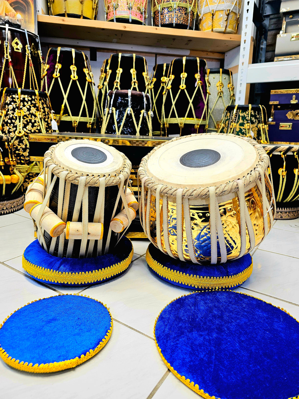 Golden Brass Resonance Tabla Set: 9.25" Encarved Brass Bayan + 5.5" C#/D Red Sheesham Dayan (Iqbal Semi-Pro, Nylon-Strapped)