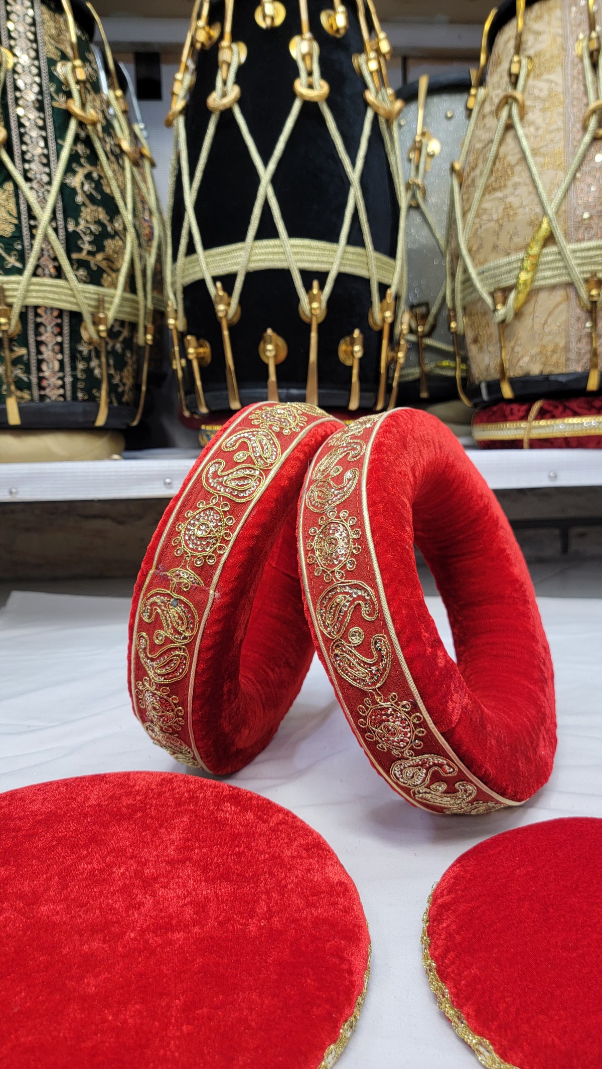 Rudra Tabla Rings – Red & Gold Fancy Set