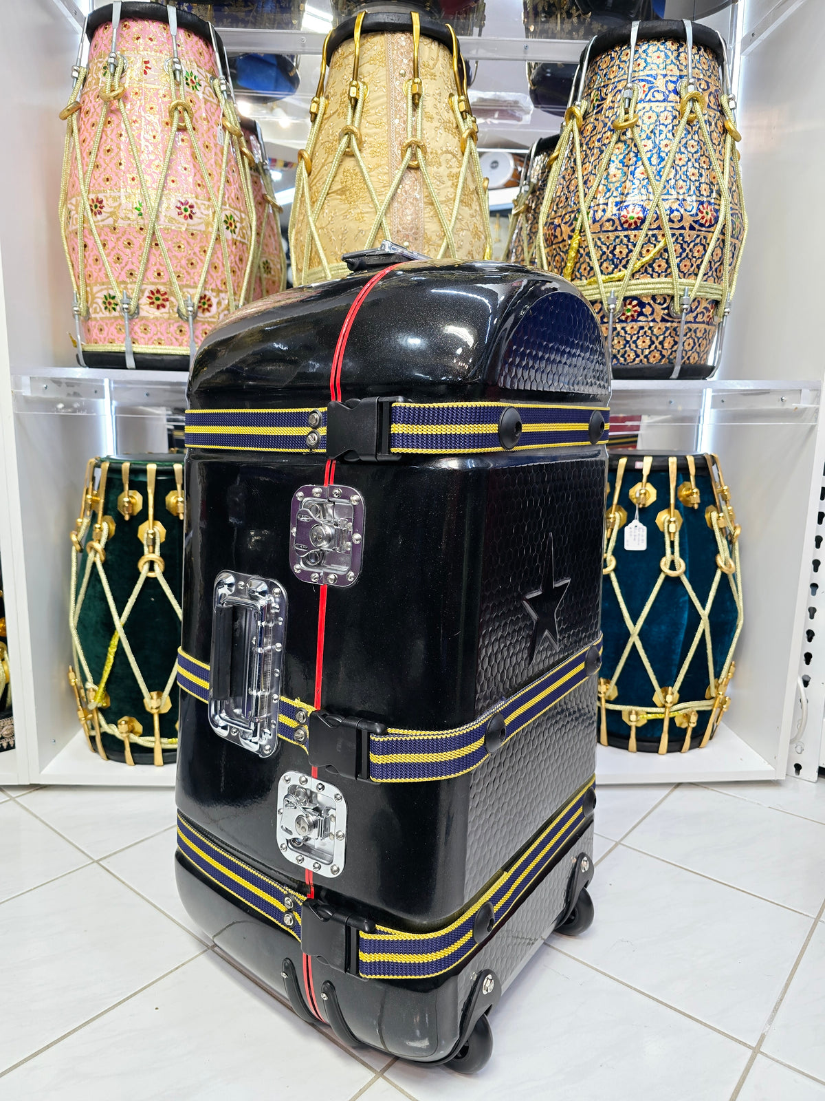 Classic Cadence: Black Tabla/Dholak Case with Fixed Wheels (Cosmetic Defects)