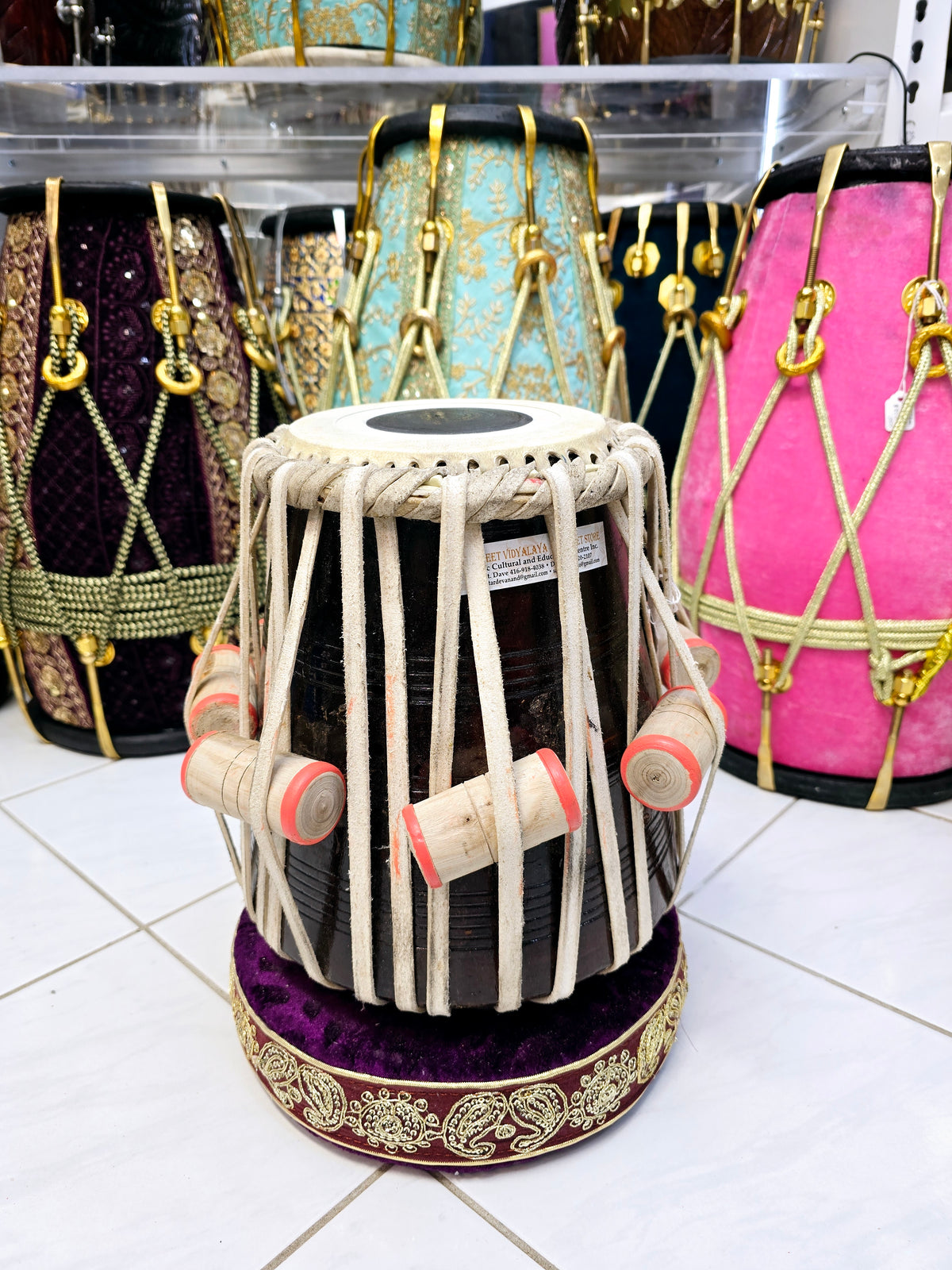 Noorstone™ 5⅝” D/D# Dayan – Black Sheesham with Ringing Sound & Minor Cosmetic Blemishes