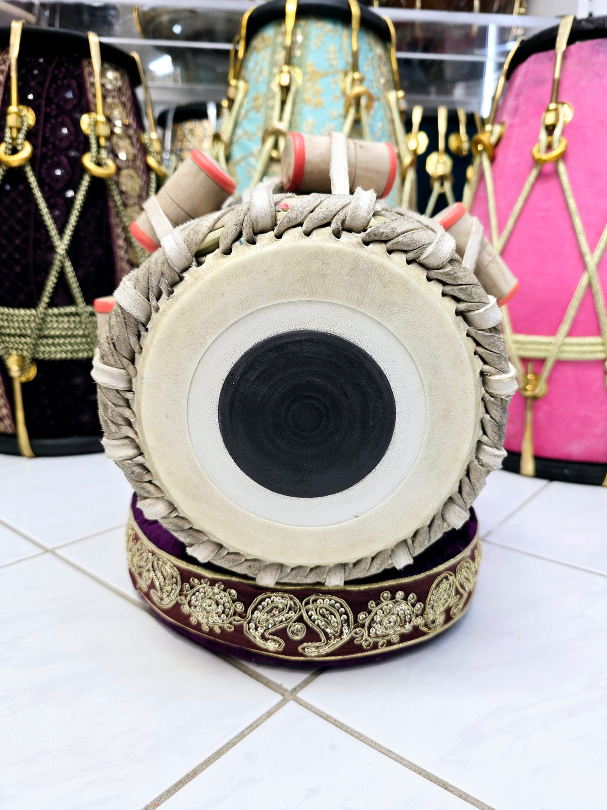 Noorstone™ 5⅝” D/D# Dayan – Black Sheesham with Ringing Sound & Minor Cosmetic Blemishes
