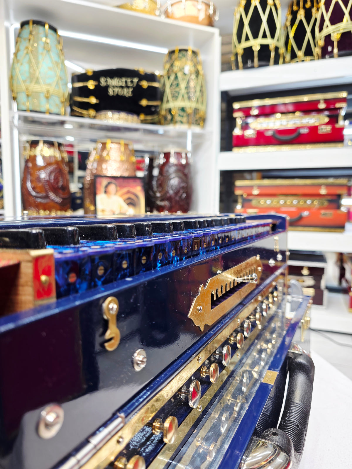 Midnight Raag – Custom 3VENI Harmonium For Cappy | 4-Reed | 13-Scale-Changer