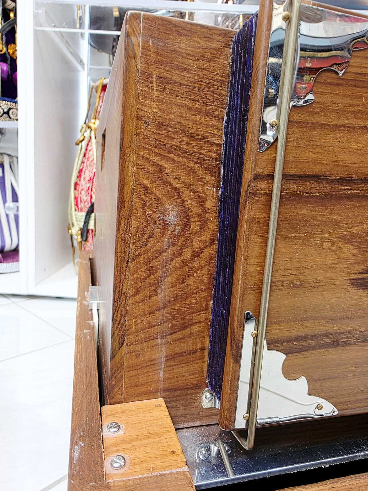 RaagMala Taanmonium – 3-Reed, 9-Scale Harmonium with Built-In Tanpura | Concert-Grade Electronic Hybrid | Minor Cosmetic Defects | Promotional Price
