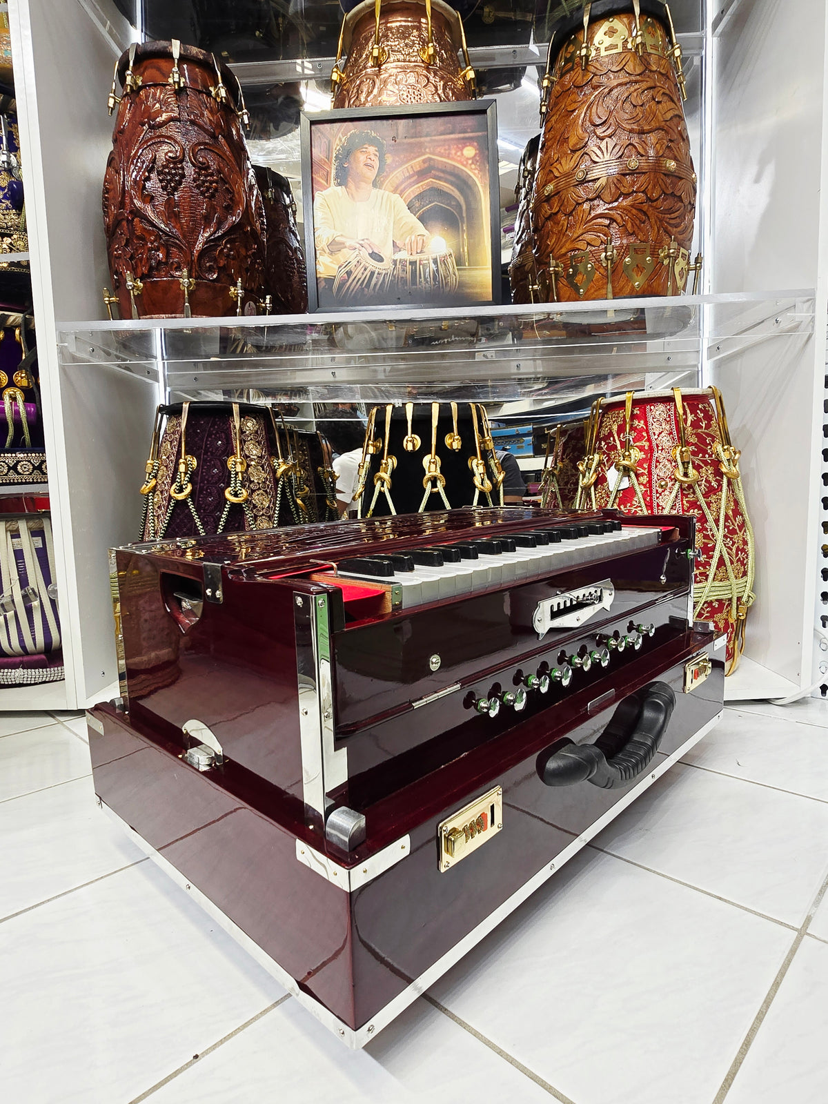 Royal Sur | Burgundy 3-Reed MMF 9-Scale Changer Harmonium – Monoj Sardar