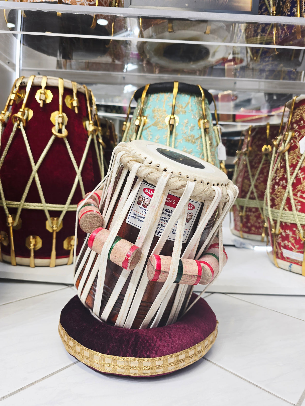 Crimson Veer | Manoj Vhatkar Dayan:
6" Red Sheesham | Tuned A#/B *Very Minor Cosmetic Blemishes