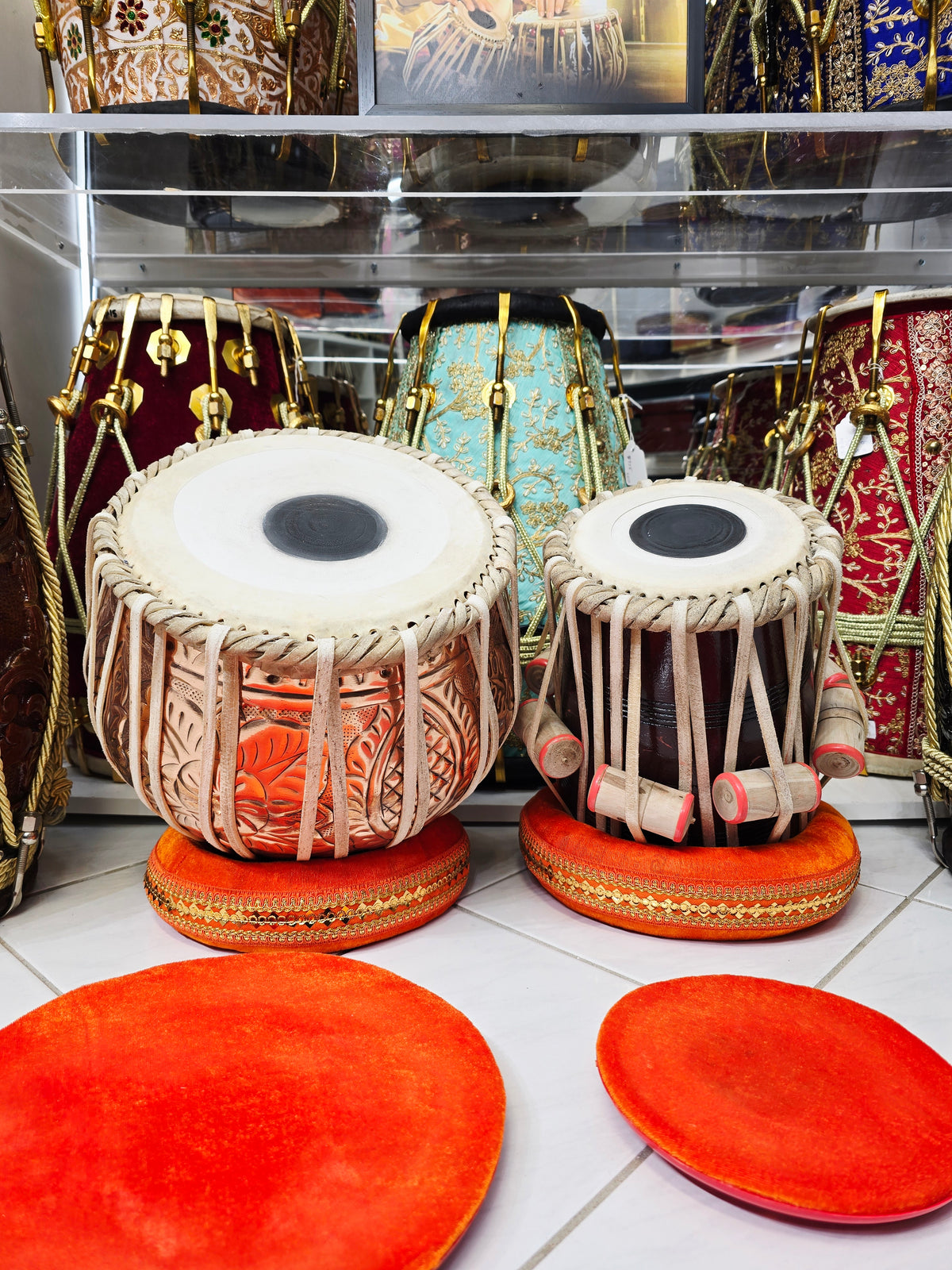Prana Sur | Economy Professional Tabla Set:
9.25" Copper Bayan + 6⅛" Red Sheesham Dayan *Very Minor Cosmetic Blemishes