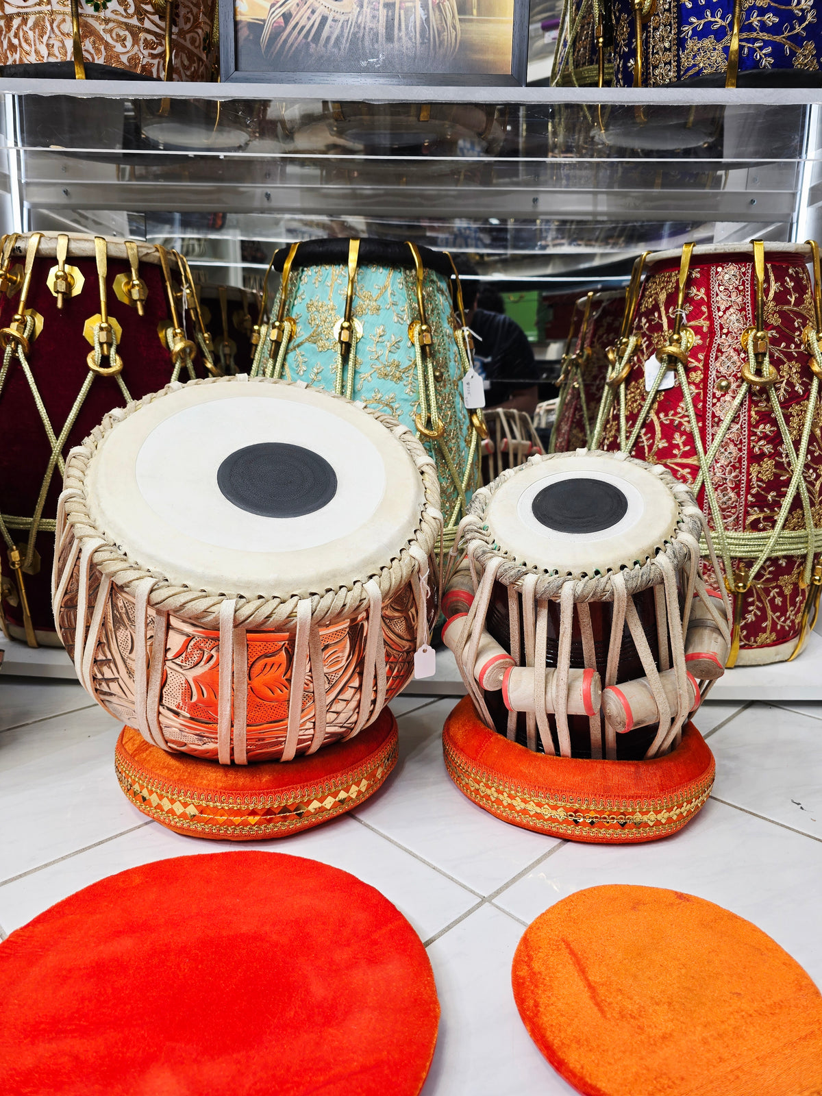 Surya Pranav | Economy Professional Tabla Set:
9.25" Copper Bayan + 5.5" Red Sheesham Dayan (C#/D)
