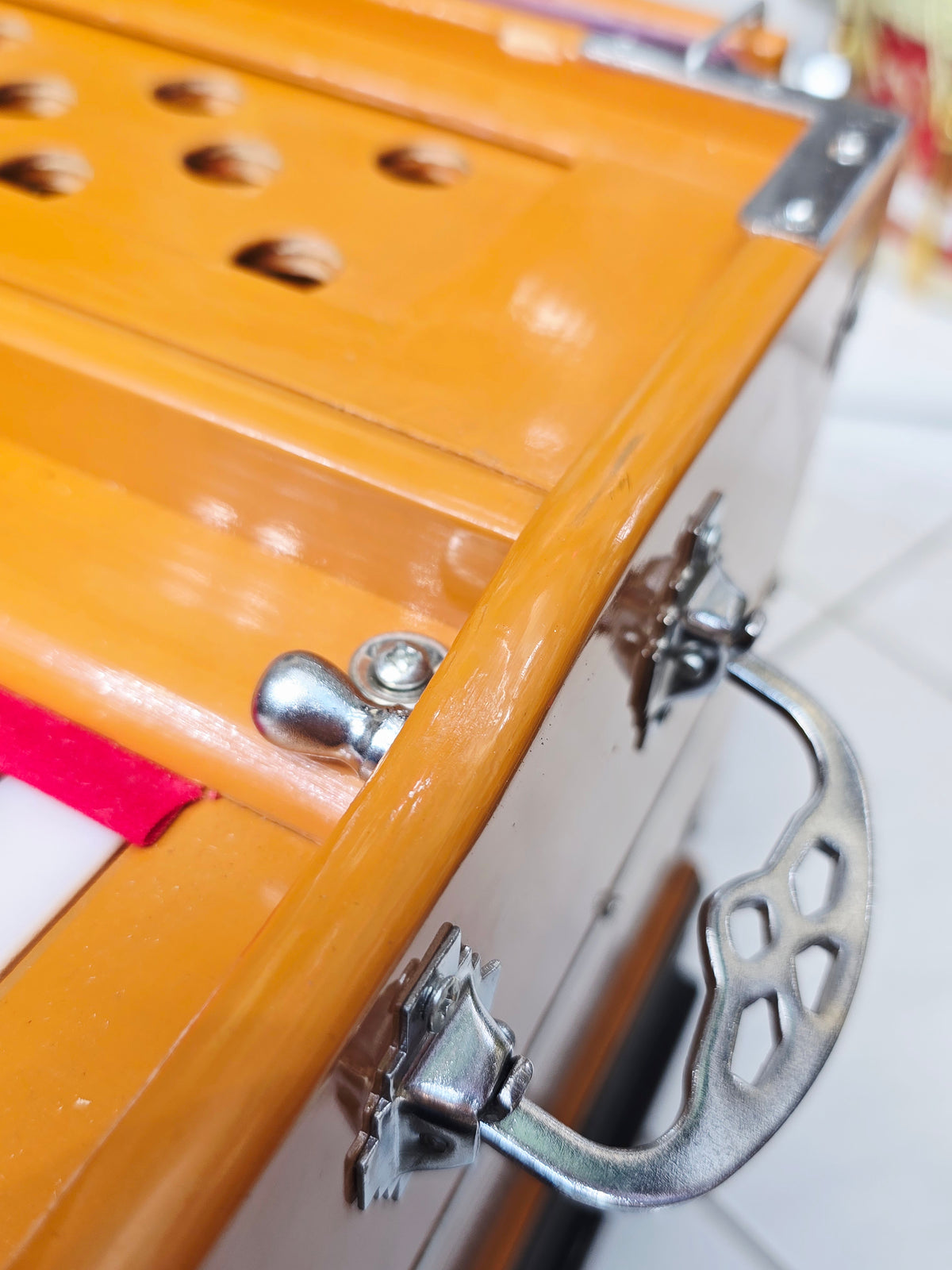 Saffron Symphony: Compact Orange 32 Key Semi-Pro Boxed Harmonium with Coupler (Without Stoppers) *Very Minor Cosmetic Blemishes