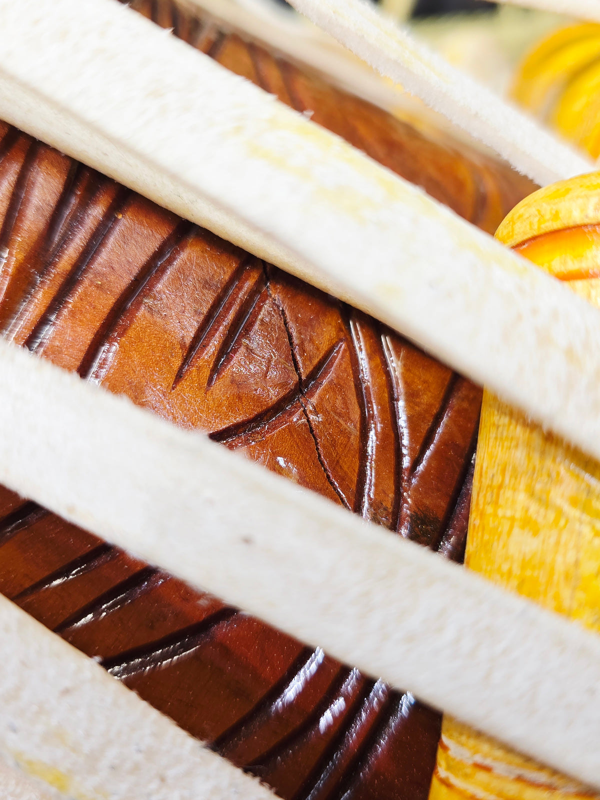 Vikrti Taal | 5.5" D/D# Mango Wood Dayan – Unbalanced Skin *Minor Cosmetic Crack