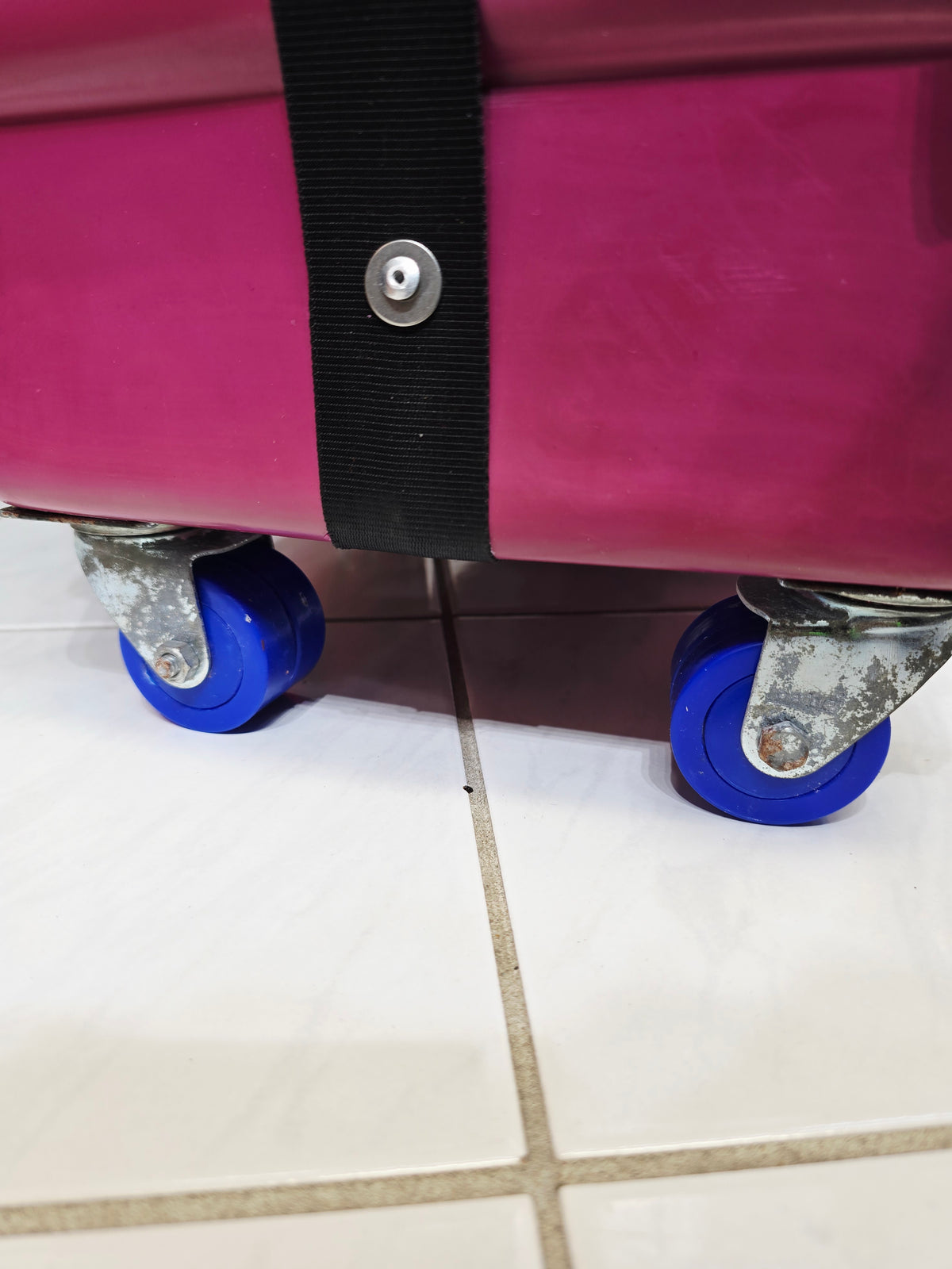 Royal Rāga Vault – Magenta Velvet-Lined Harmonium Case with 360° Wheels *Very Minor Cosmetic Blemishes - Sangeet Store
