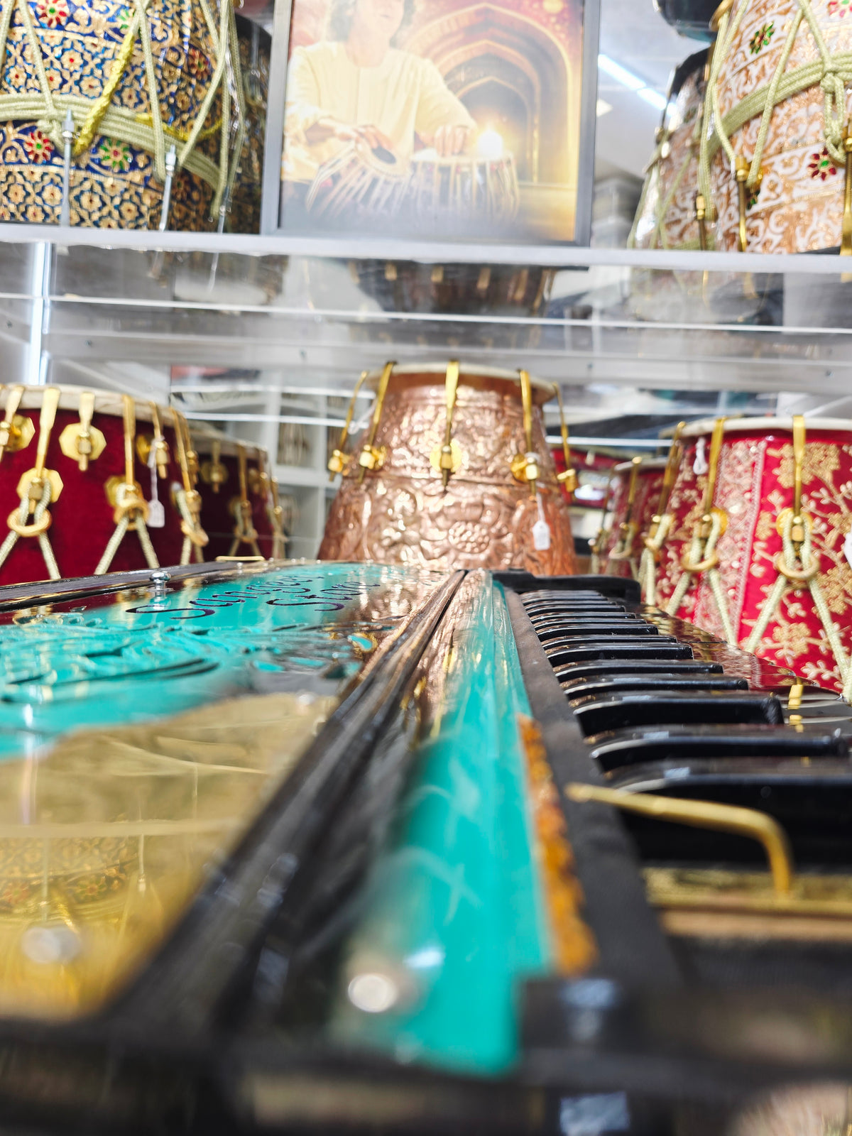Shiv Omesh's Custom Harmonium Build - Sangeet Store