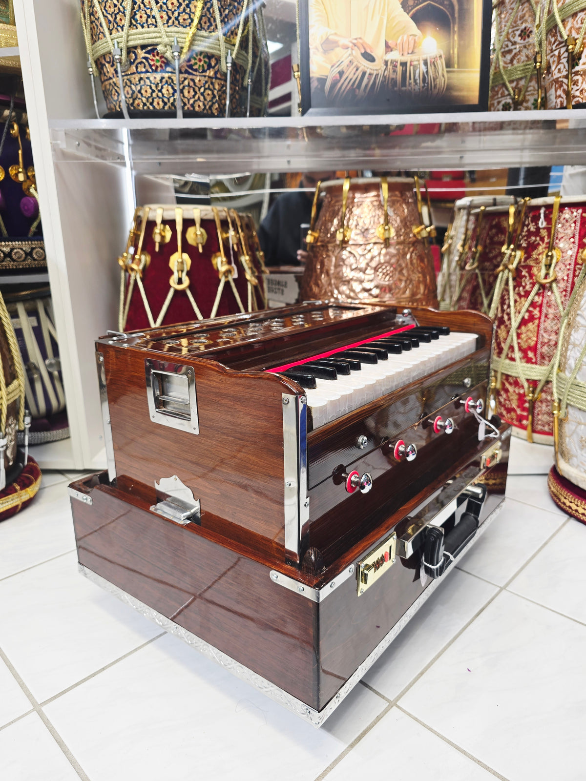 Naad Voyager | 32-Key Gloss Brown Traveller Harmonium (Sparkle Finish) – Stoppers + Coupler *Cosmetic Defects*