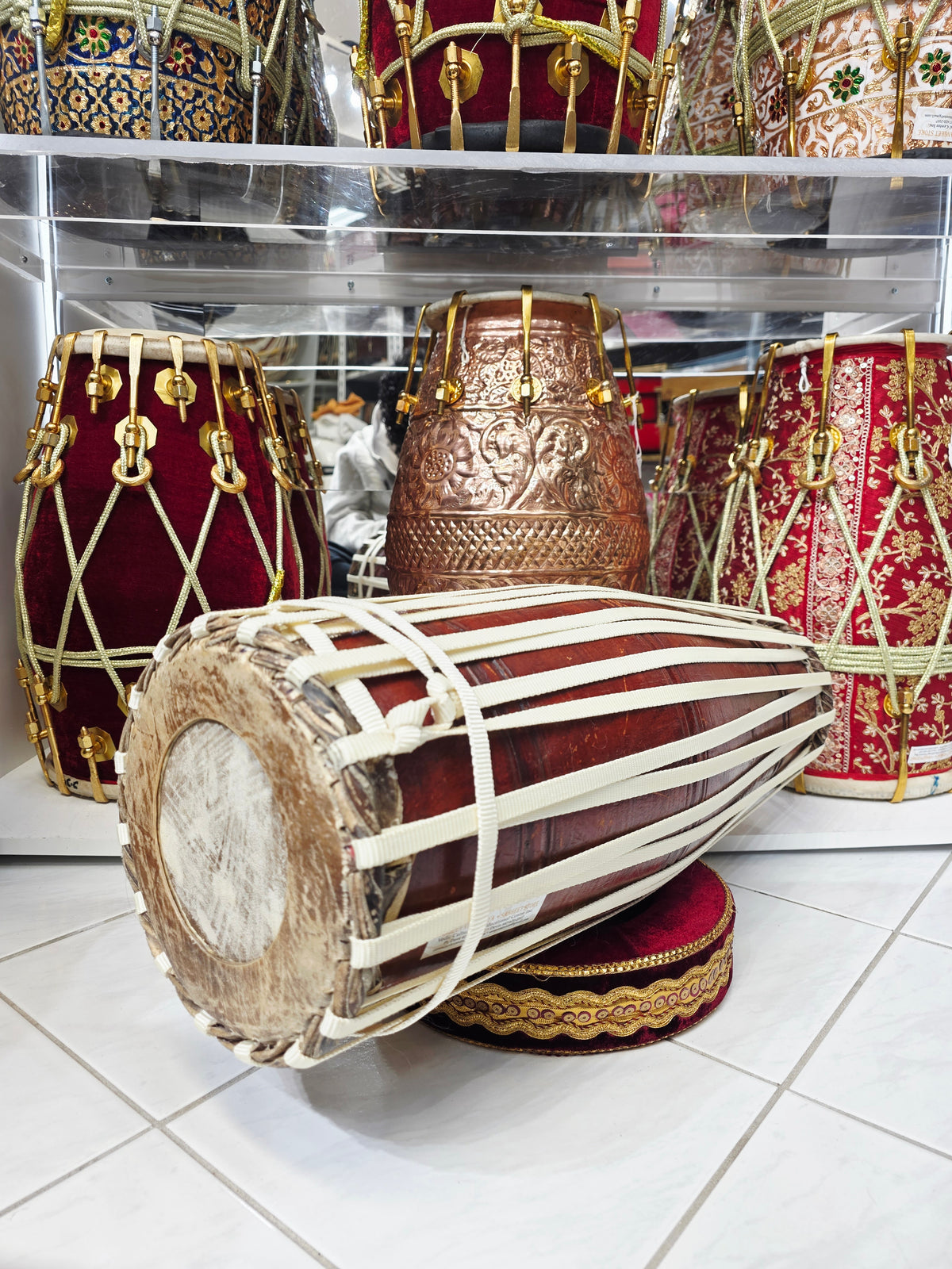 VeerDhara Heritage Mridangam – Classic Brown & Ivory Lacing *Cosmetic Defects*