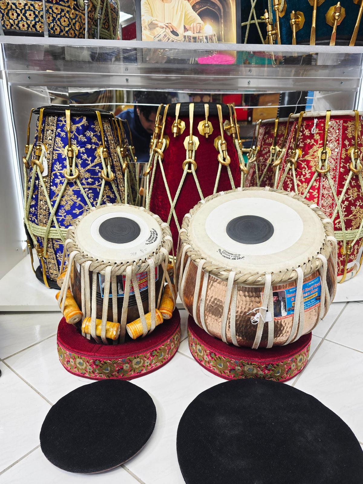 Copper Raaga Concert Ensemble Mohd. Sharif Tabla Set:

5.75" B/C Red Sheesham Dayan + 9.25" 4.5kg Copper Bayan