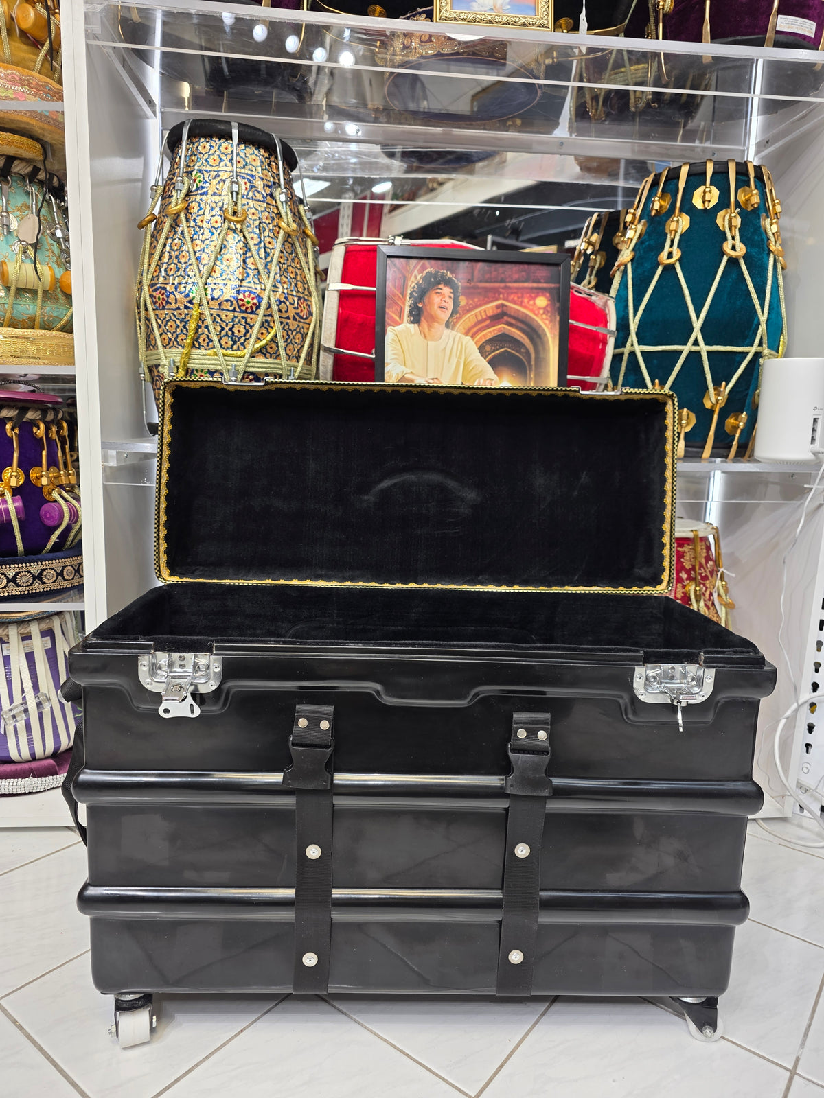 Obsidian Voyage Pro Case: Scale Changer Harmonium Travel Case  *Very Minor Cosmetic Blemishes *3 Reed 9-Scale Changer Case