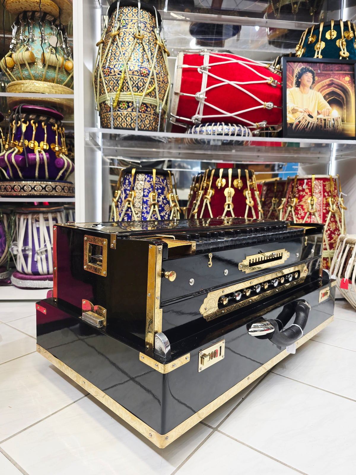 Mozamil's Custom Link: Kaala Naad Supreme Harmonium3-Reed BMF | 13-Scale Changer | Black German Keys | Glossy Black Finish Balance Payment Link