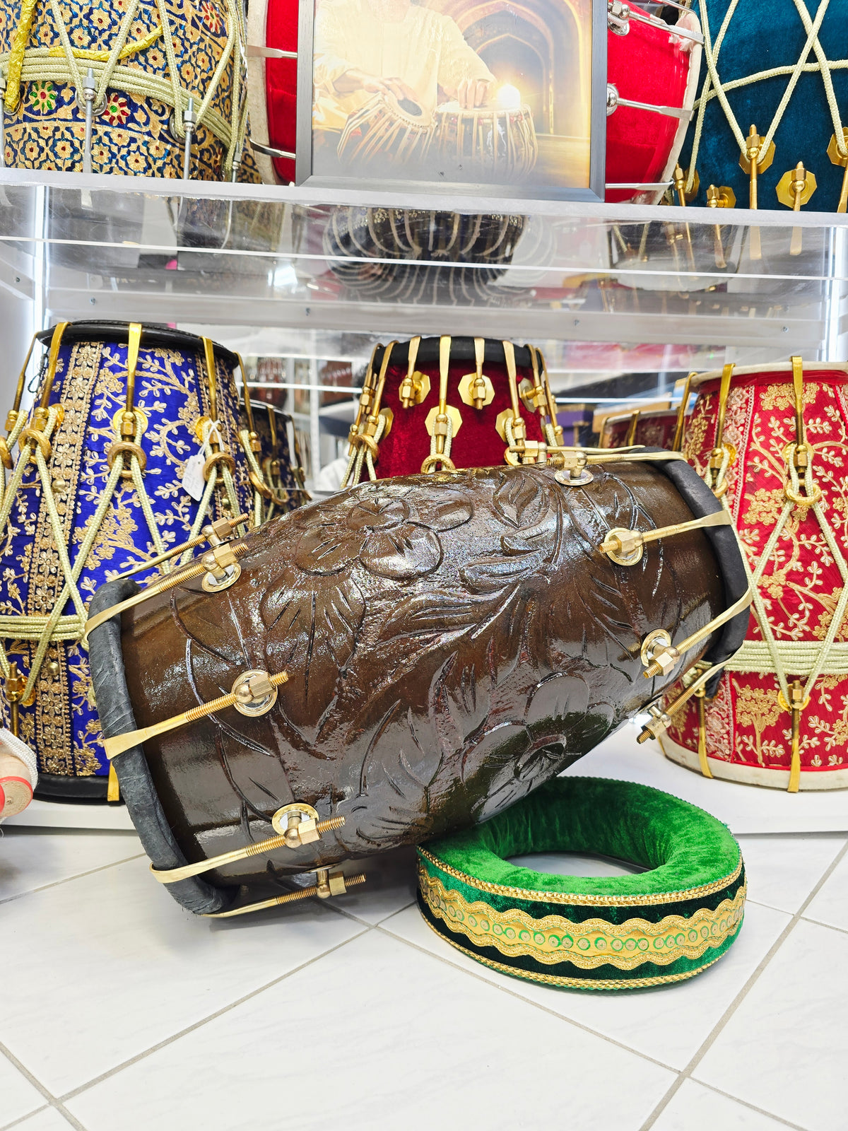 Vanraj Naad Concert Dholak – Sowrav Edition
16 lbs Engraved Red Sheesham | Concert Quality | Custom-Built