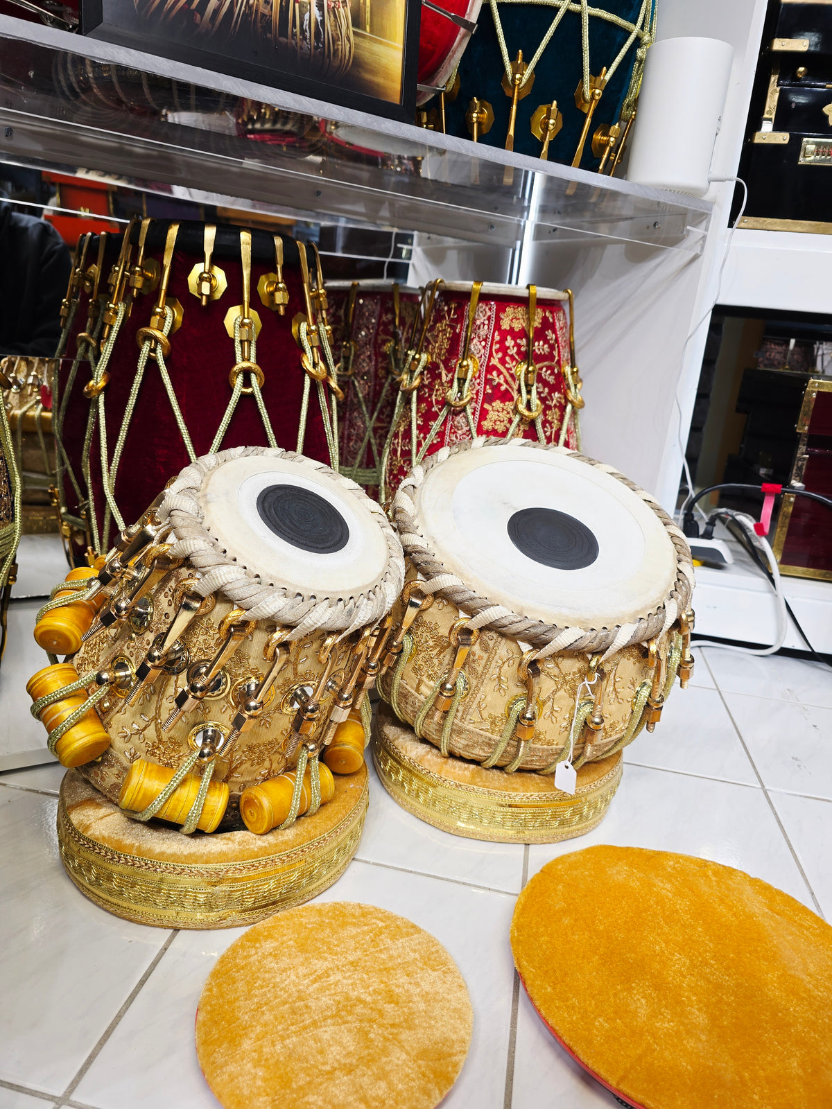 Sunehri Raag – 5.5" Red Sheesham Dayan (D/D#) + 9.25" Copper Bayan | Golden Sherwani Tabla Set