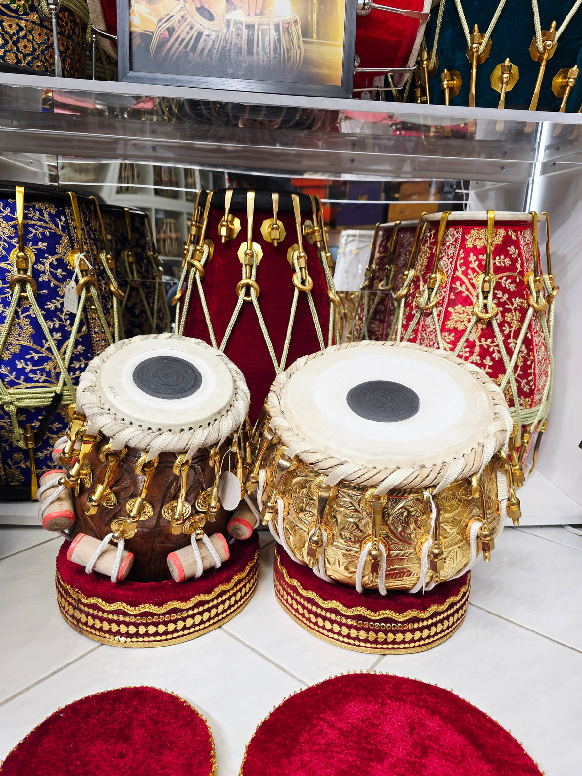 Swarna Veer™ Exotic Bolted Tabla Set — 5.5″ D / D♯ Red Sheesham Dayan + 9.25″ Heavy Bayan (6.4 kg) *Slight Ringing on Both Pieces