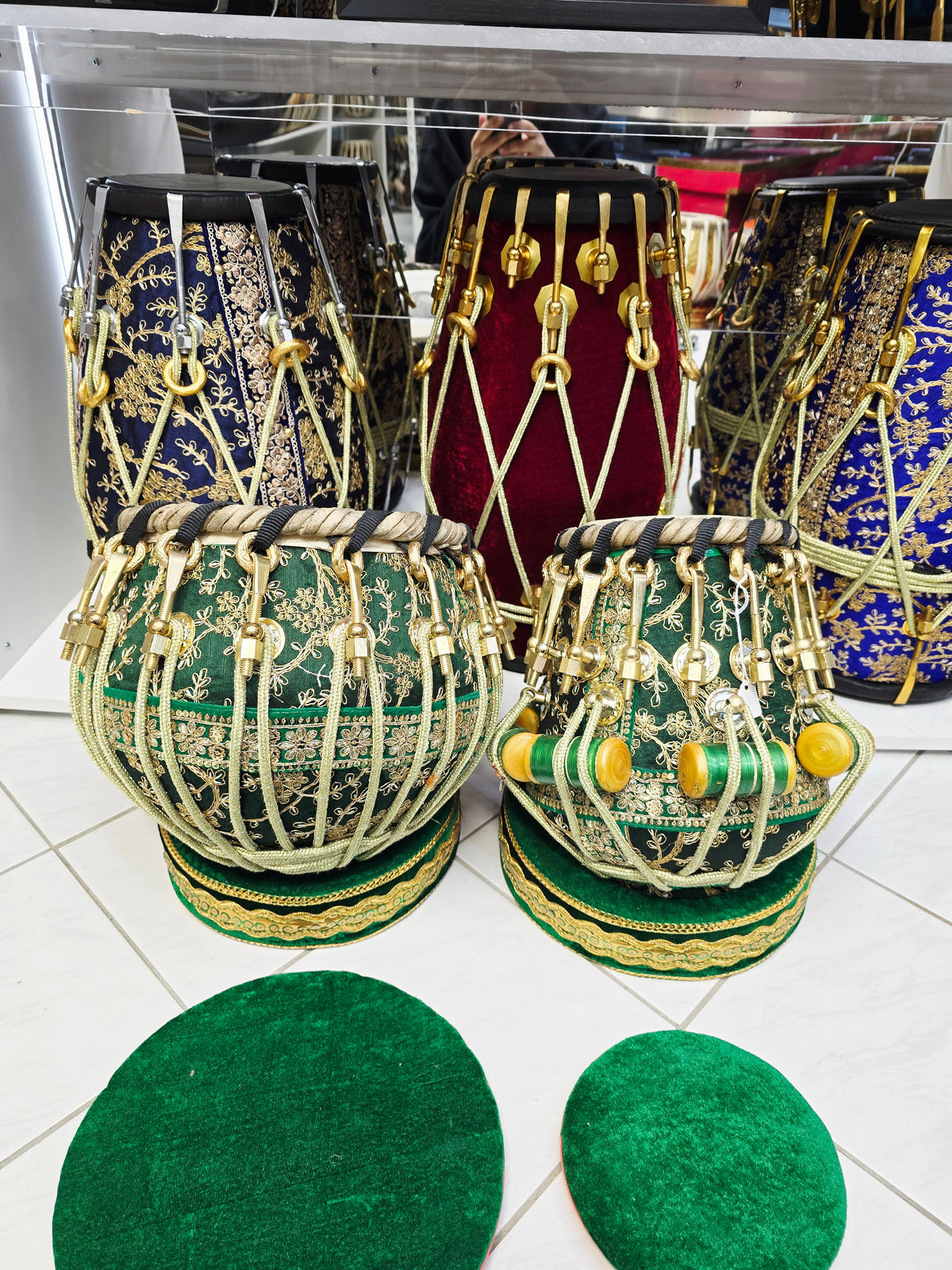 HaritNaad Gaurav™ Sherwani Bolted Tabla Set — 6″ Red Sheesham C♯/D Dayan (Heavy Weight) + 9.25″ Copper Bayan