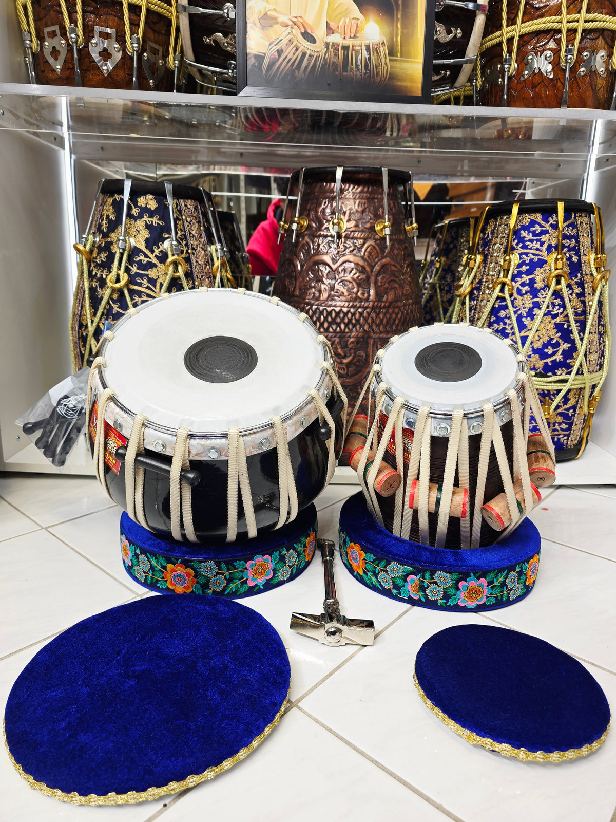 Shunya Black — 9″ Composite Engineered Shell Bayan & 5.75″ Black Sheesham C♯ Vegan Tabla Set *Minor Cosmetic Blemishes & Buzzing on Dayan