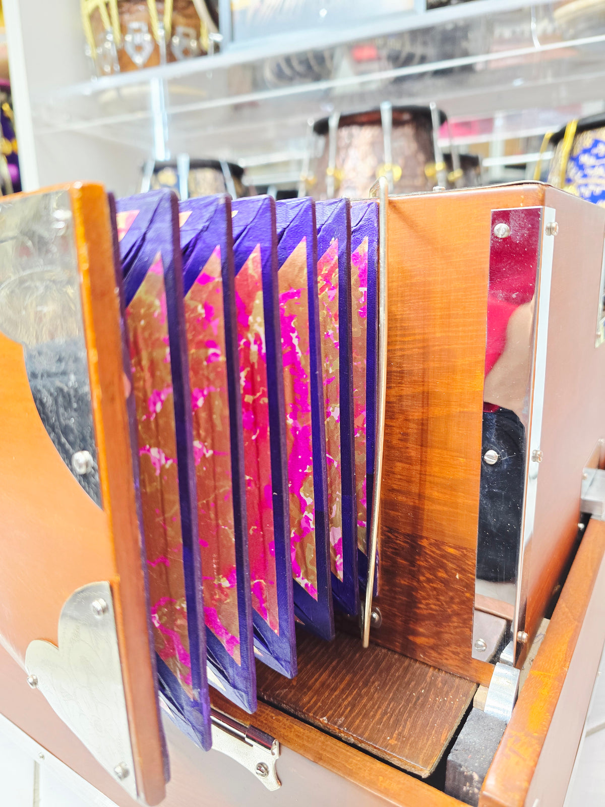 Surodha — 4-Reed BMMF · German Reeds, 13-Scale Changer Harmonium · Matte Wood Grain · German-Style Keys *Minor Cosmetic Blemishes