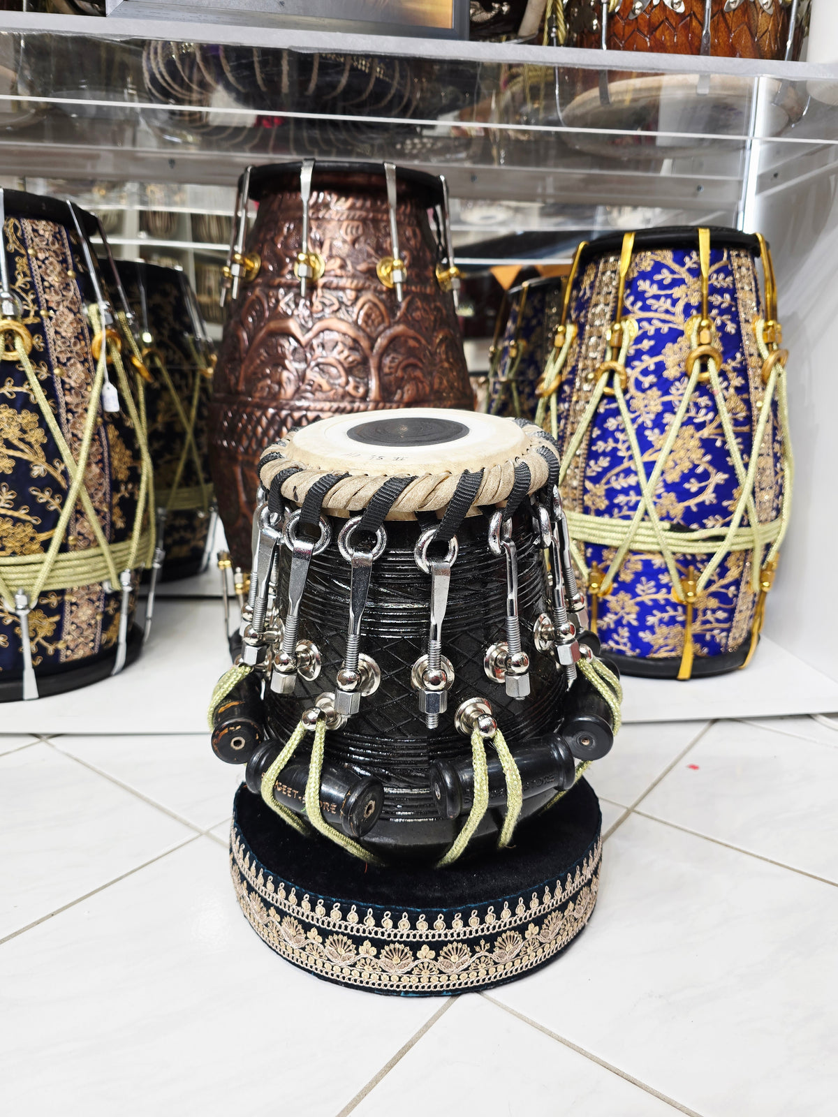 Nirvakal — 5.5″ Dark Engraved Mahogany Bolted Dayan (E / F · Exceptional Tone)
