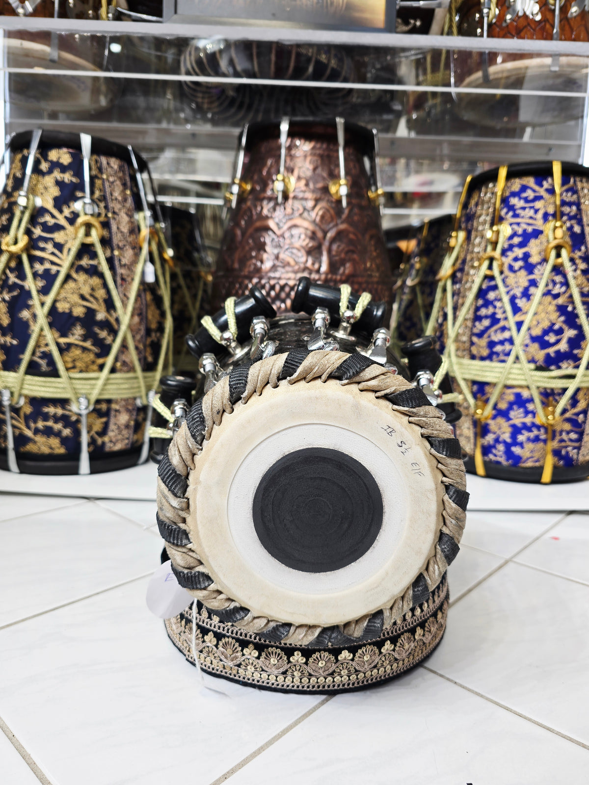 Nirvakal — 5.5″ Dark Engraved Mahogany Bolted Dayan (E / F · Exceptional Tone)