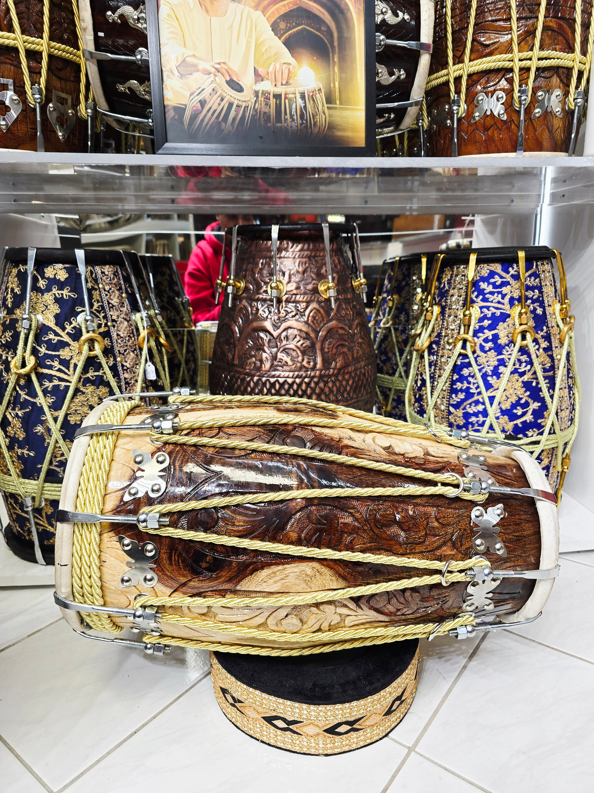 OPENCORE — Chetram Gill 20″ Hand-Engraved Red Sheesham Dholak (Exceptional Open Tone)