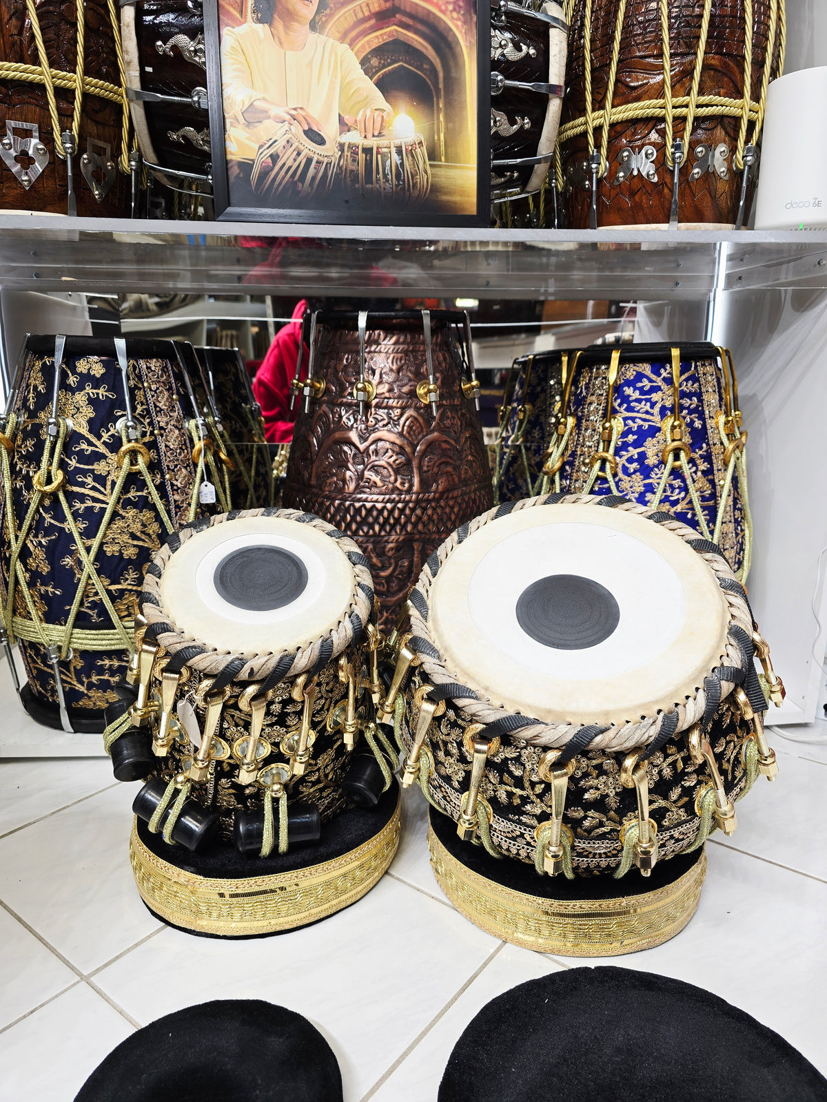 NOIR CROWN — 5.75″ C♯ Red Sheesham Dayan & 9″ Copper Bayan Tabla Set (Black & Gold Sherwani Wrapped · Bolted Set)