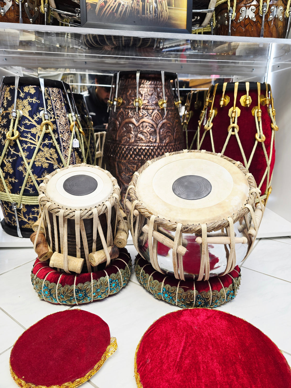 Riyaaz Forge – 5" Mango Wood D/D#/E Dayan + 9" Steel Bayan Refurbished Extremely Basic Student Tabla Set *Minor Cosmetic Blemishes