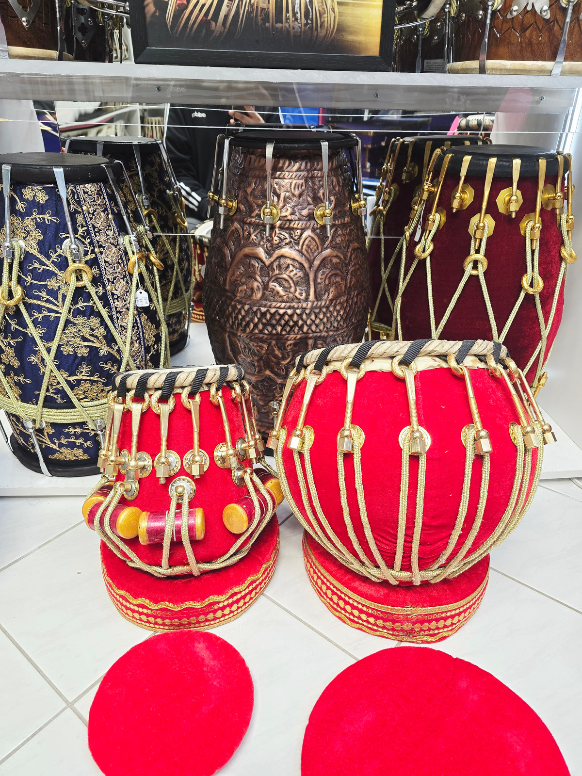 Rakt Maharaaj — 5.25" D#/E Red Sheesham Dayan + 9" Copper Bayan (Red Velvet Bolted Set) *Minor Cosmetic Defects