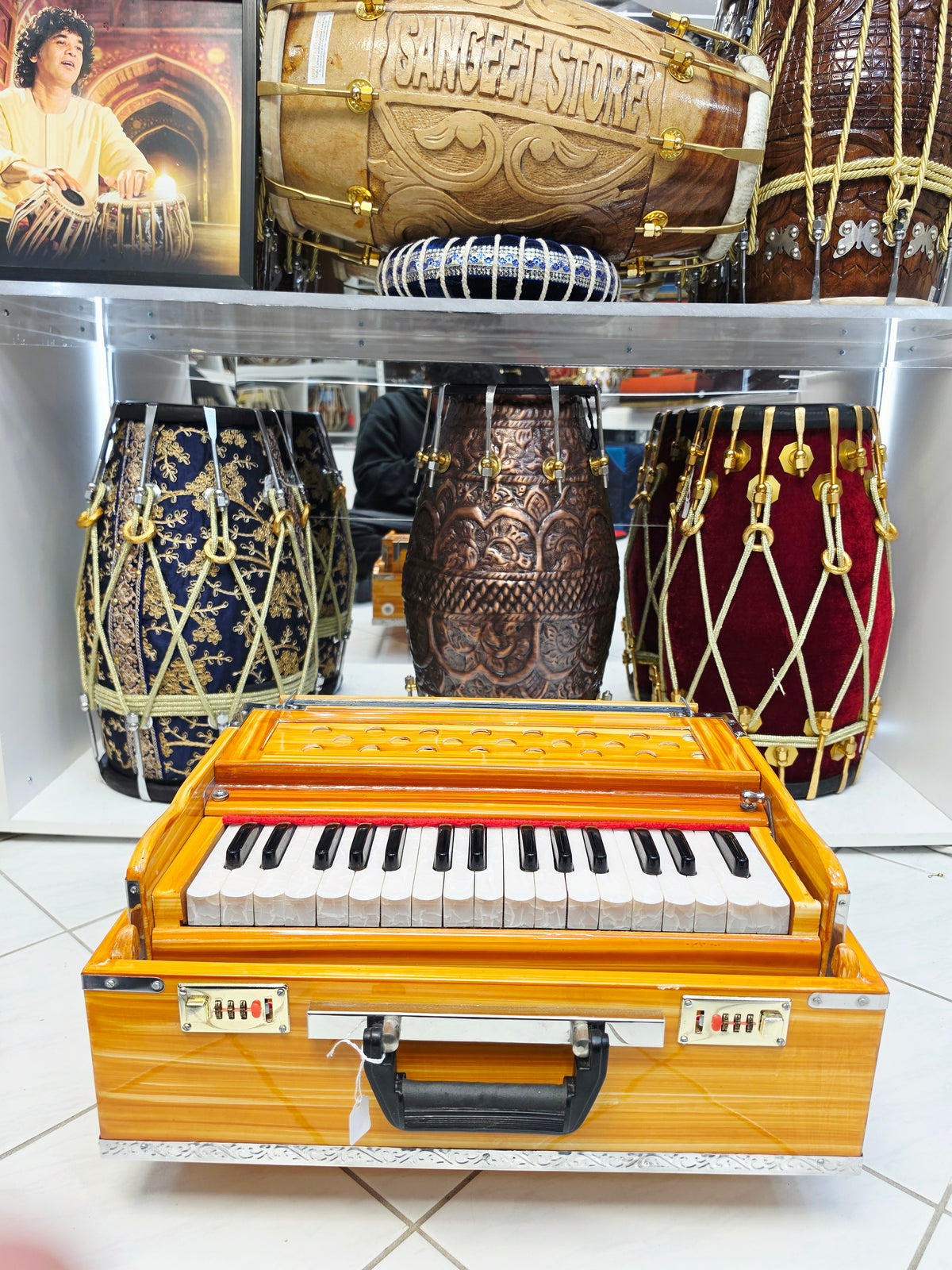 SurShine Traditional Wood Semi-Professional 32-Key Traveller Harmonium with Stoppers & Coupler (Sparkly Gloss Finish, Cosmetic Blemishes) Including Shipping for Lila