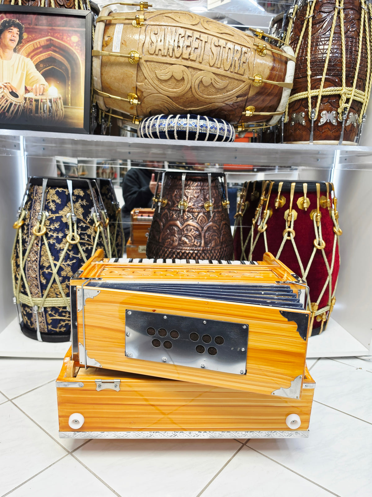 SurShine Traditional Wood Semi-Professional 32-Key Traveller Harmonium with Stoppers & Coupler (Sparkly Gloss Finish, Cosmetic Blemishes) Including Shipping for Lila