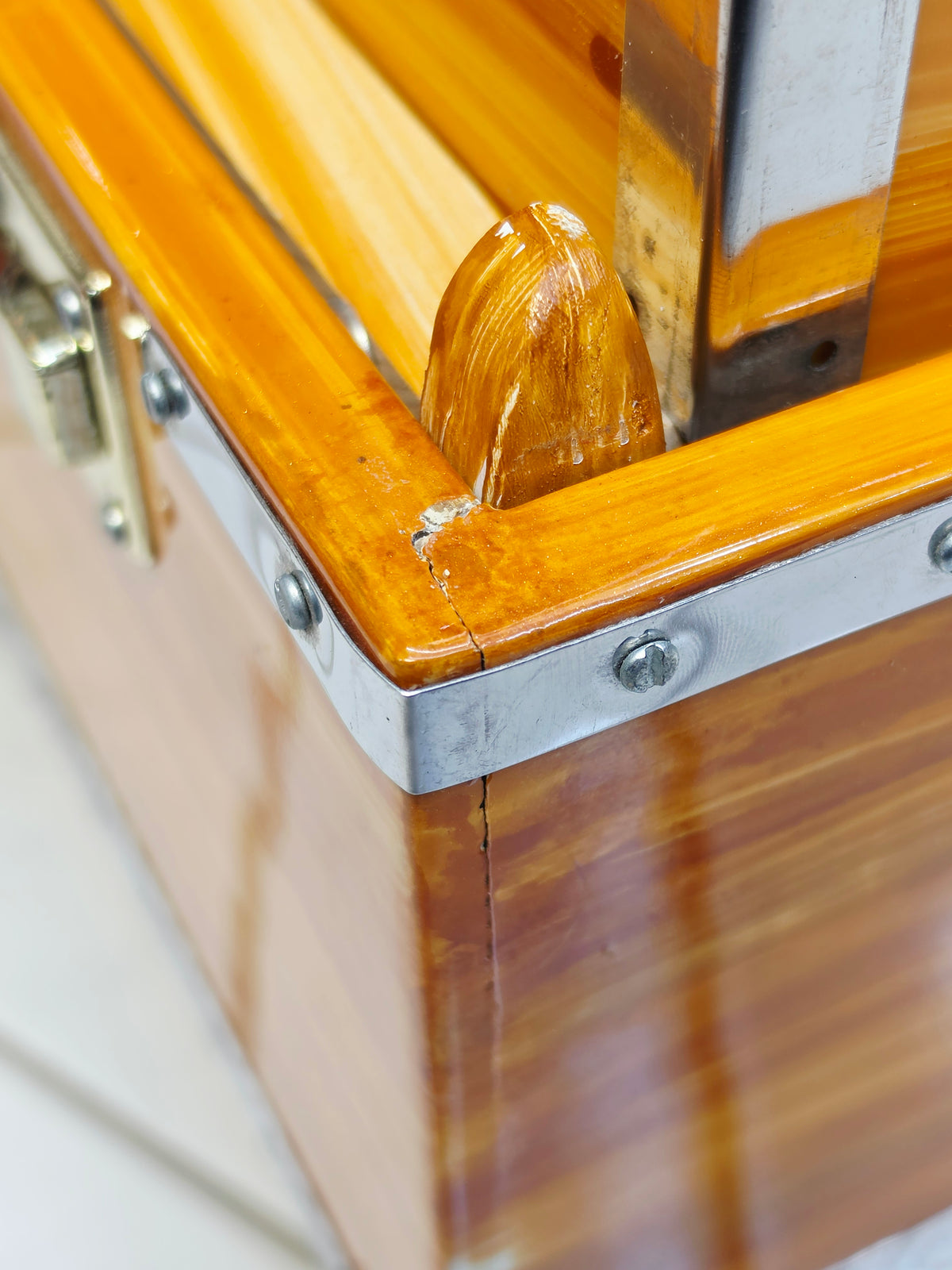 SurShine Traditional Wood Semi-Professional 32-Key Traveller Harmonium with Stoppers & Coupler (Sparkly Gloss Finish, Cosmetic Blemishes) Including Shipping for Lila