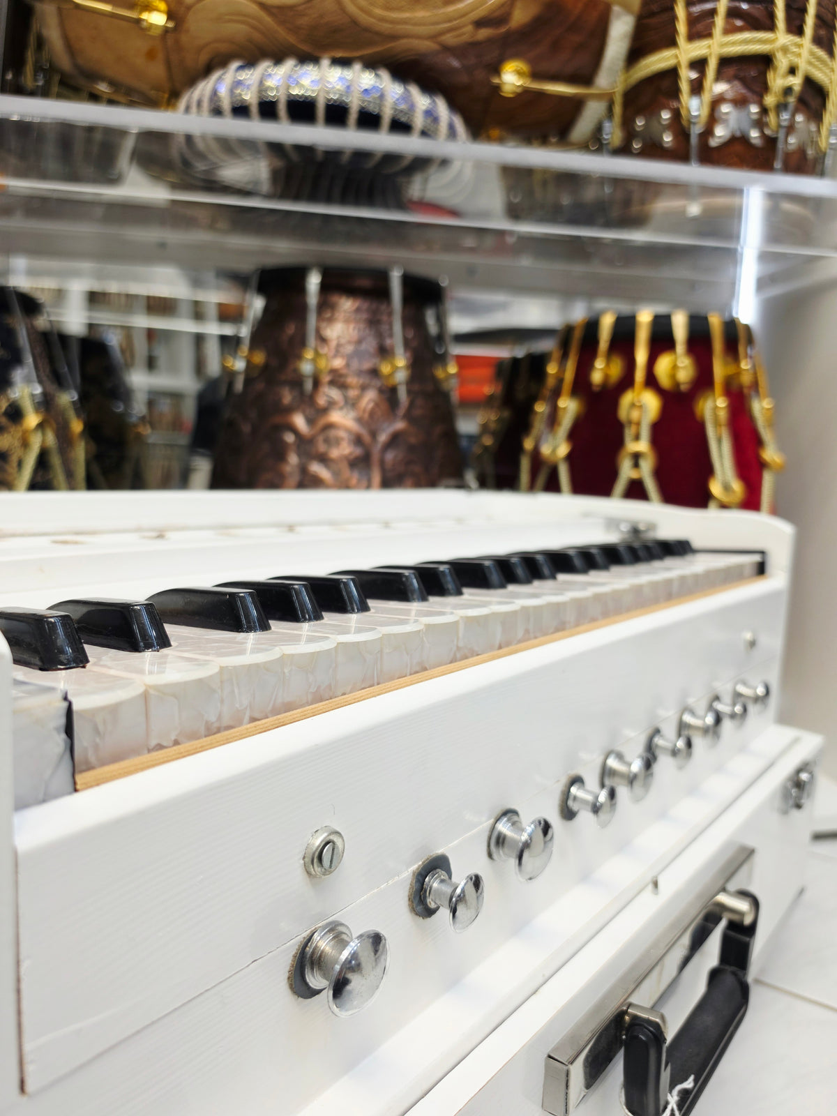 SnowTone White Refurbished Professional 42-Key Traveller Harmonium with Coupler (Cosmetic Blemishes)
