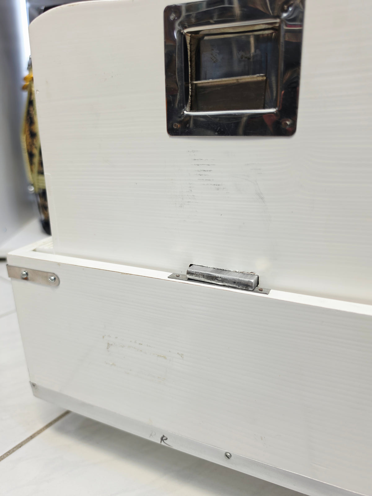 SnowTone White Refurbished Professional 42-Key Traveller Harmonium with Coupler (Cosmetic Blemishes)