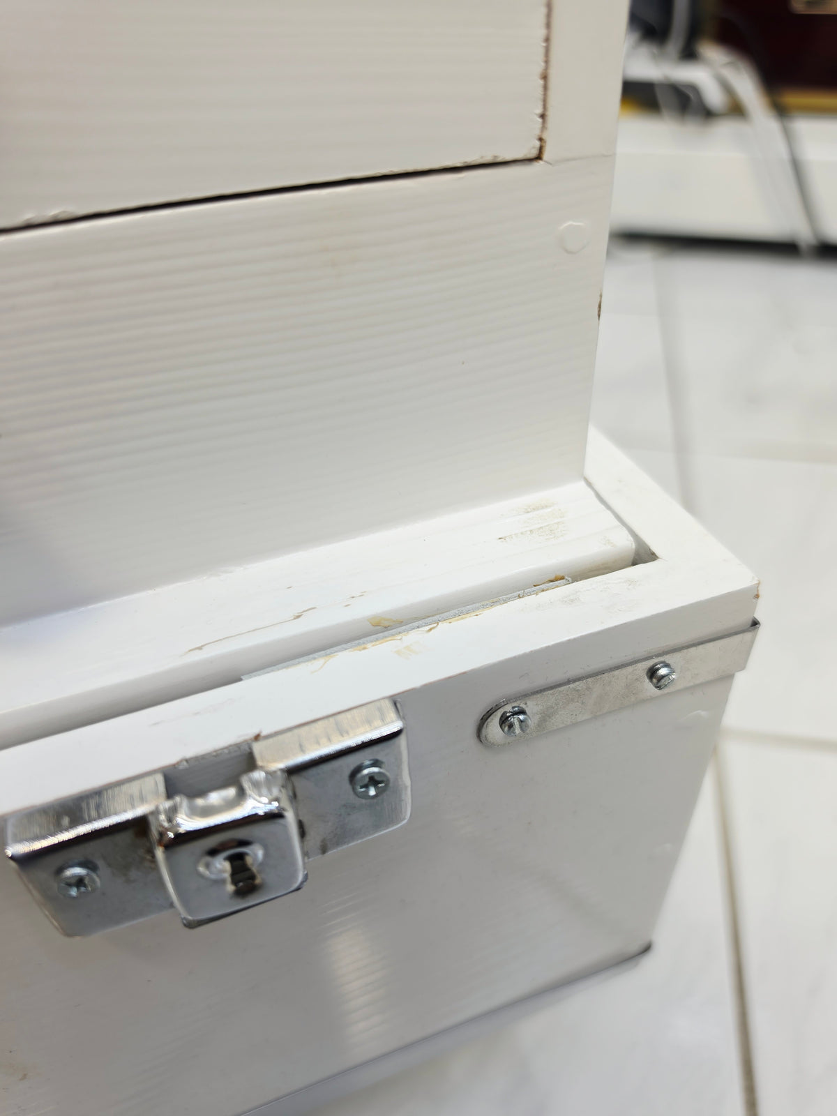 SnowTone White Refurbished Professional 42-Key Traveller Harmonium with Coupler (Cosmetic Blemishes)