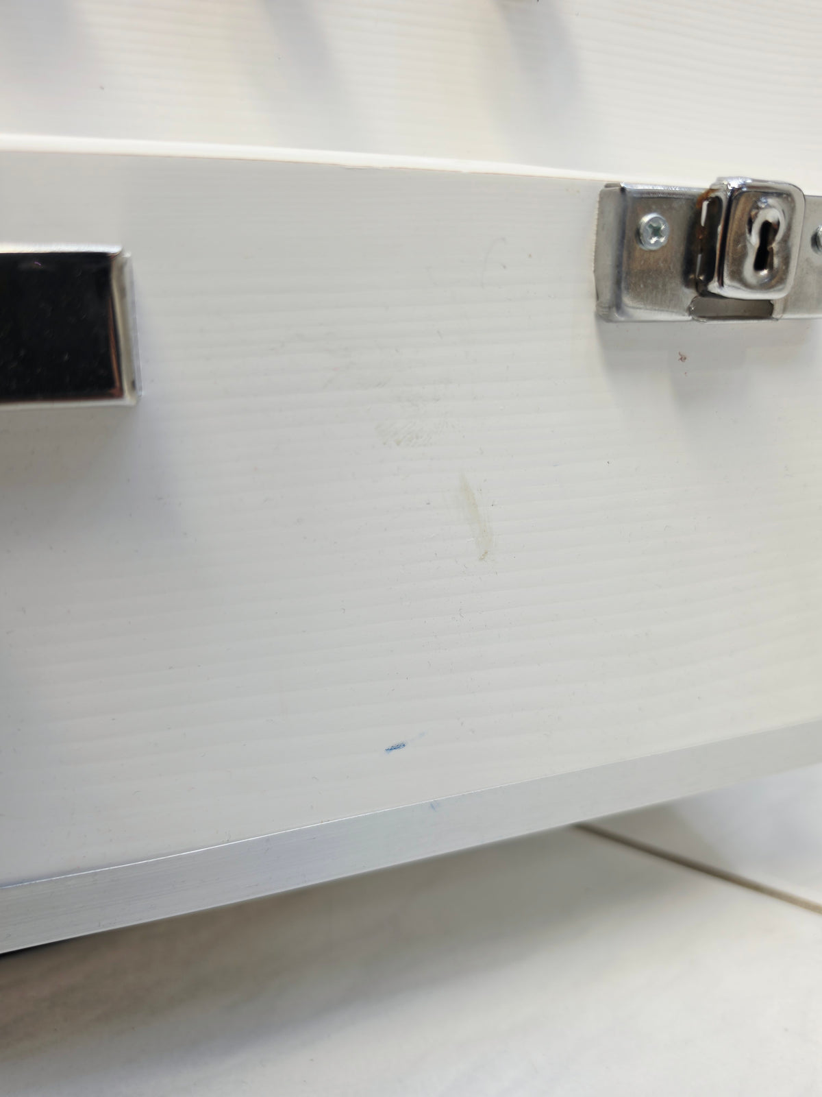 SnowTone White Refurbished Professional 42-Key Traveller Harmonium with Coupler (Cosmetic Blemishes)